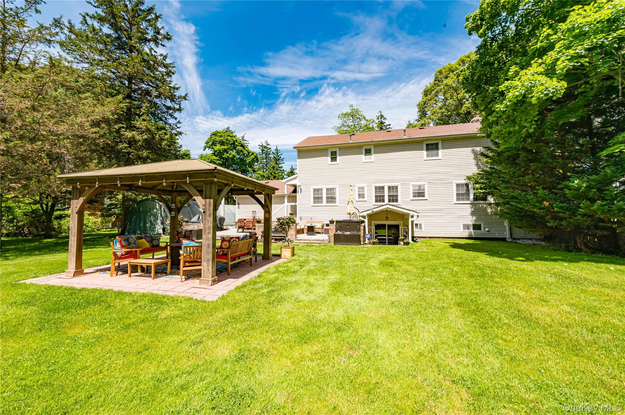 3 Thompson Hill Road, Smithtown, NY, 4 Bedrooms Bedrooms, 9 Rooms Rooms,3 BathroomsBathrooms,Residential,For Rent,Thompson Hill,0,1003970 3 Thompson Hill Road, Smithtown, NY, 4 Bedrooms Bedrooms, 9 Rooms Rooms,3 BathroomsBathrooms,Residential,For Rent,Thompson Hill,0,1003970