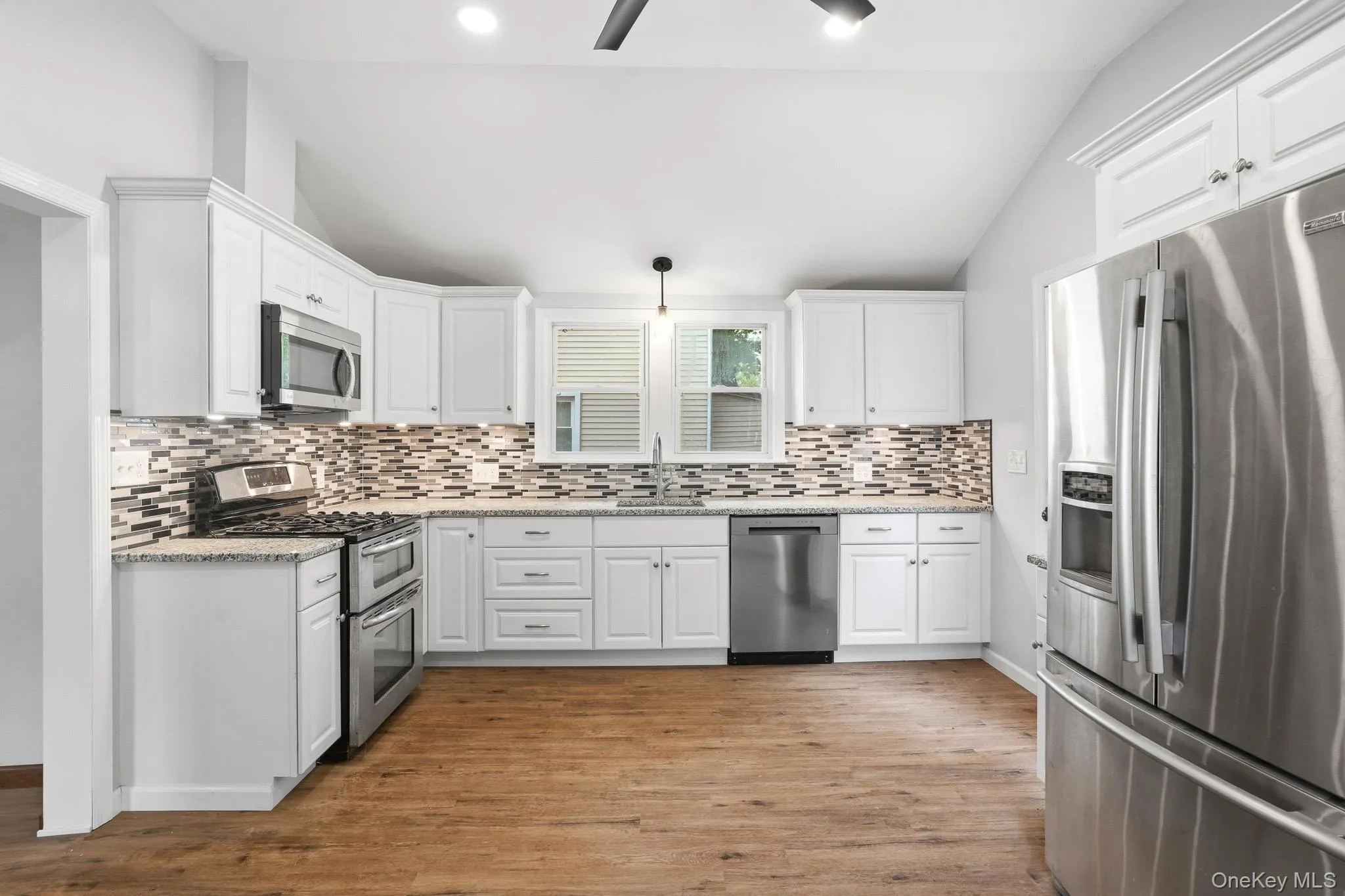 194 Smith Street, Poughkeepsie, NY, 3 Bedrooms Bedrooms, 8 Rooms Rooms,1 BathroomBathrooms,Residential,For Rent,Smith,0,1003975 194 Smith Street, Poughkeepsie, NY, 3 Bedrooms Bedrooms, 8 Rooms Rooms,1 BathroomBathrooms,Residential,For Rent,Smith,0,1003975