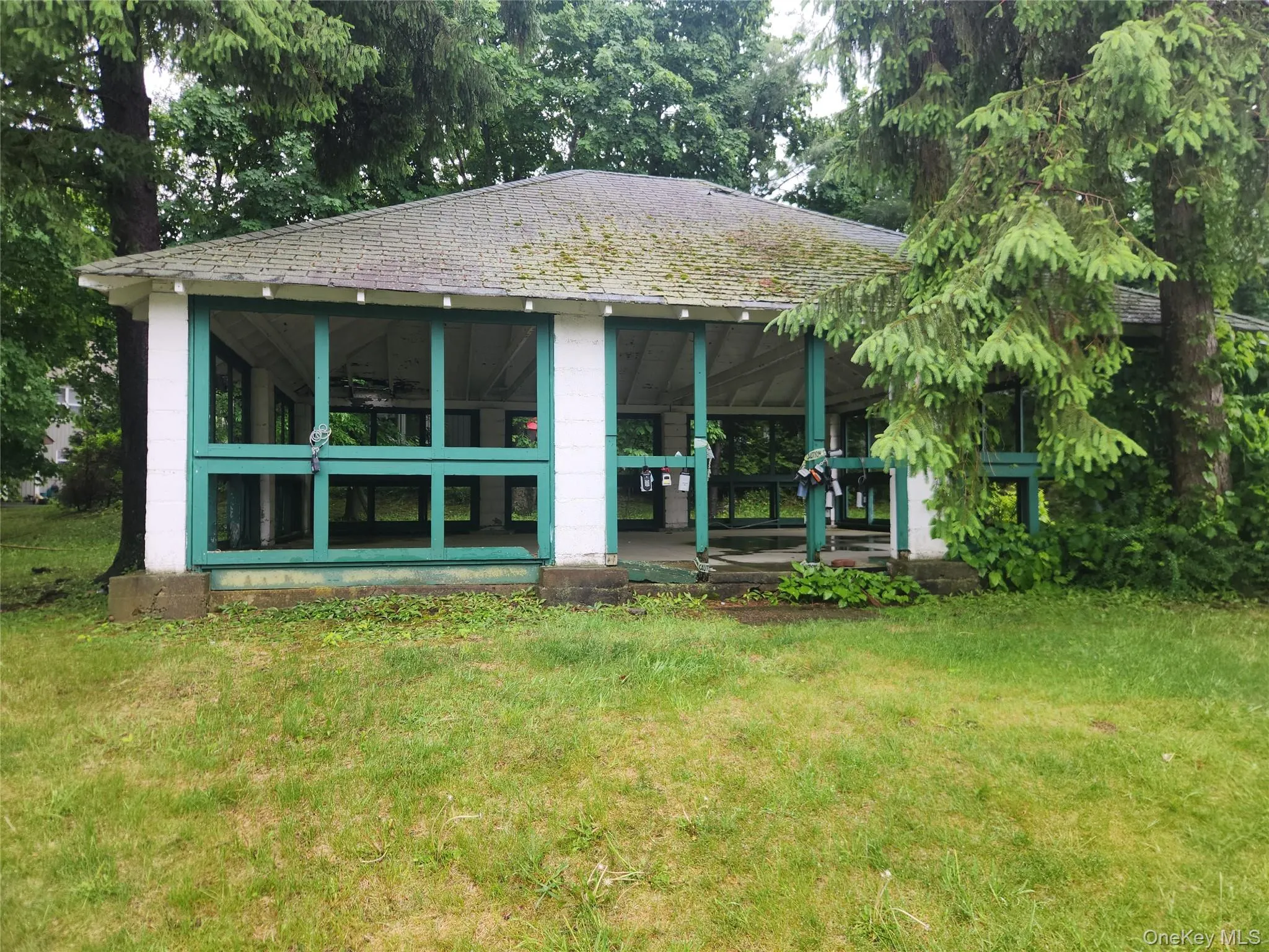 Gazebo where the Lock Box is found Gazebo where the Lock Box is found