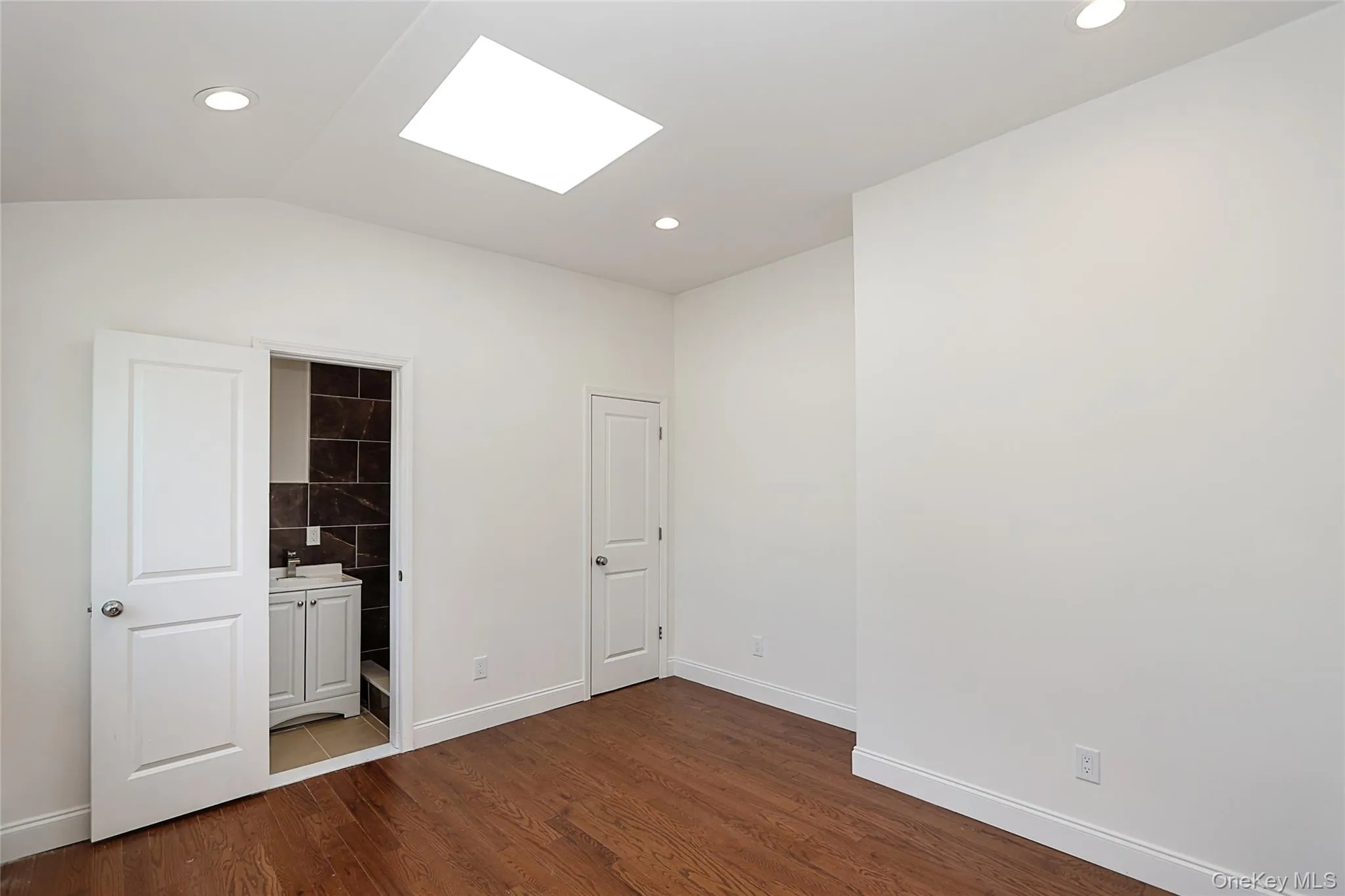 37 Lancaster Place, Hempstead, NY, 5 Bedrooms Bedrooms, 10 Rooms Rooms,4 BathroomsBathrooms,Residential,For Rent,Lancaster,0,1003977 37 Lancaster Place, Hempstead, NY, 5 Bedrooms Bedrooms, 10 Rooms Rooms,4 BathroomsBathrooms,Residential,For Rent,Lancaster,0,1003977