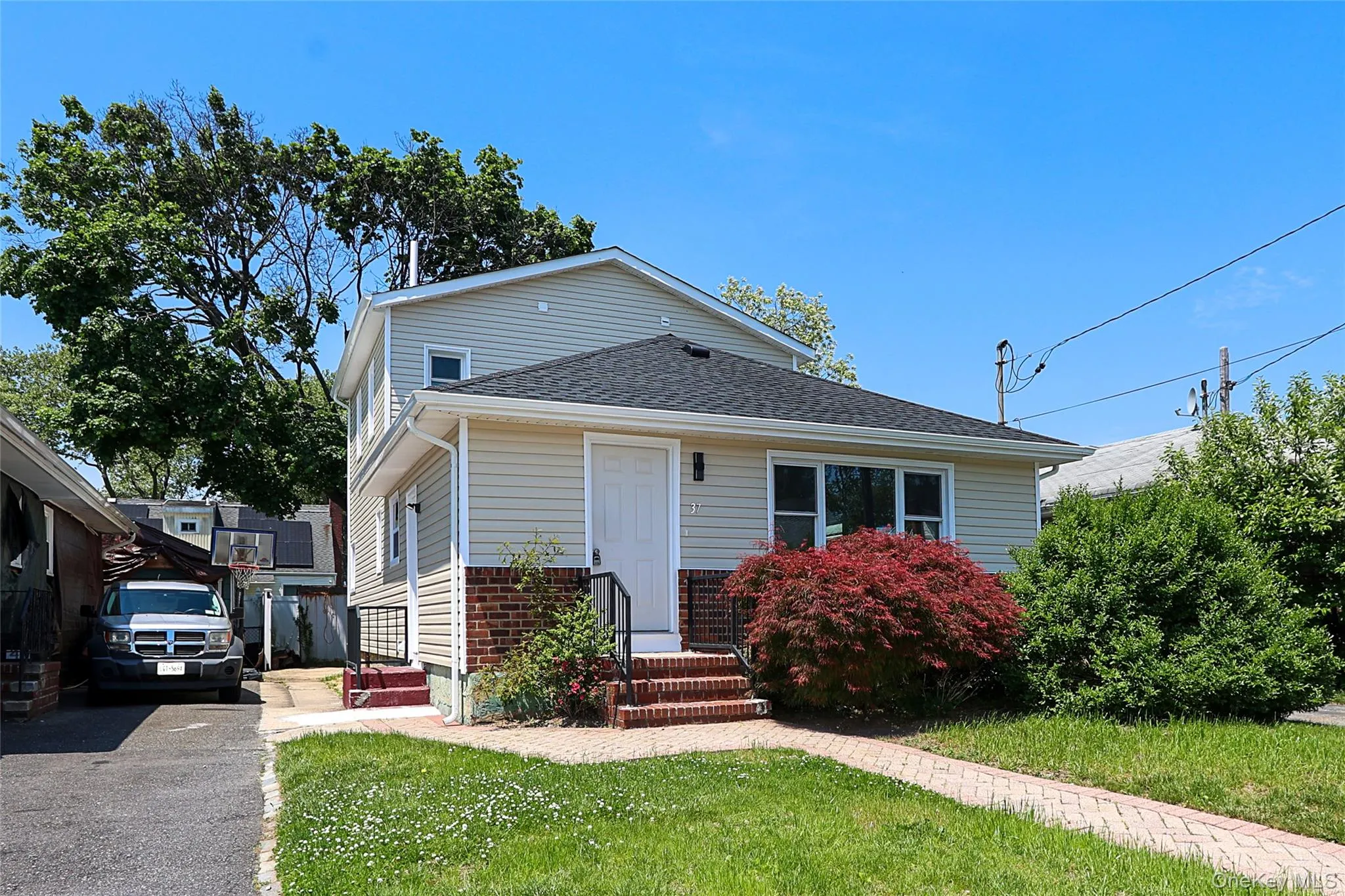 37 Lancaster Place, Hempstead, NY, 5 Bedrooms Bedrooms, 10 Rooms Rooms,4 BathroomsBathrooms,Residential,For Rent,Lancaster,0,1003977 37 Lancaster Place, Hempstead, NY, 5 Bedrooms Bedrooms, 10 Rooms Rooms,4 BathroomsBathrooms,Residential,For Rent,Lancaster,0,1003977