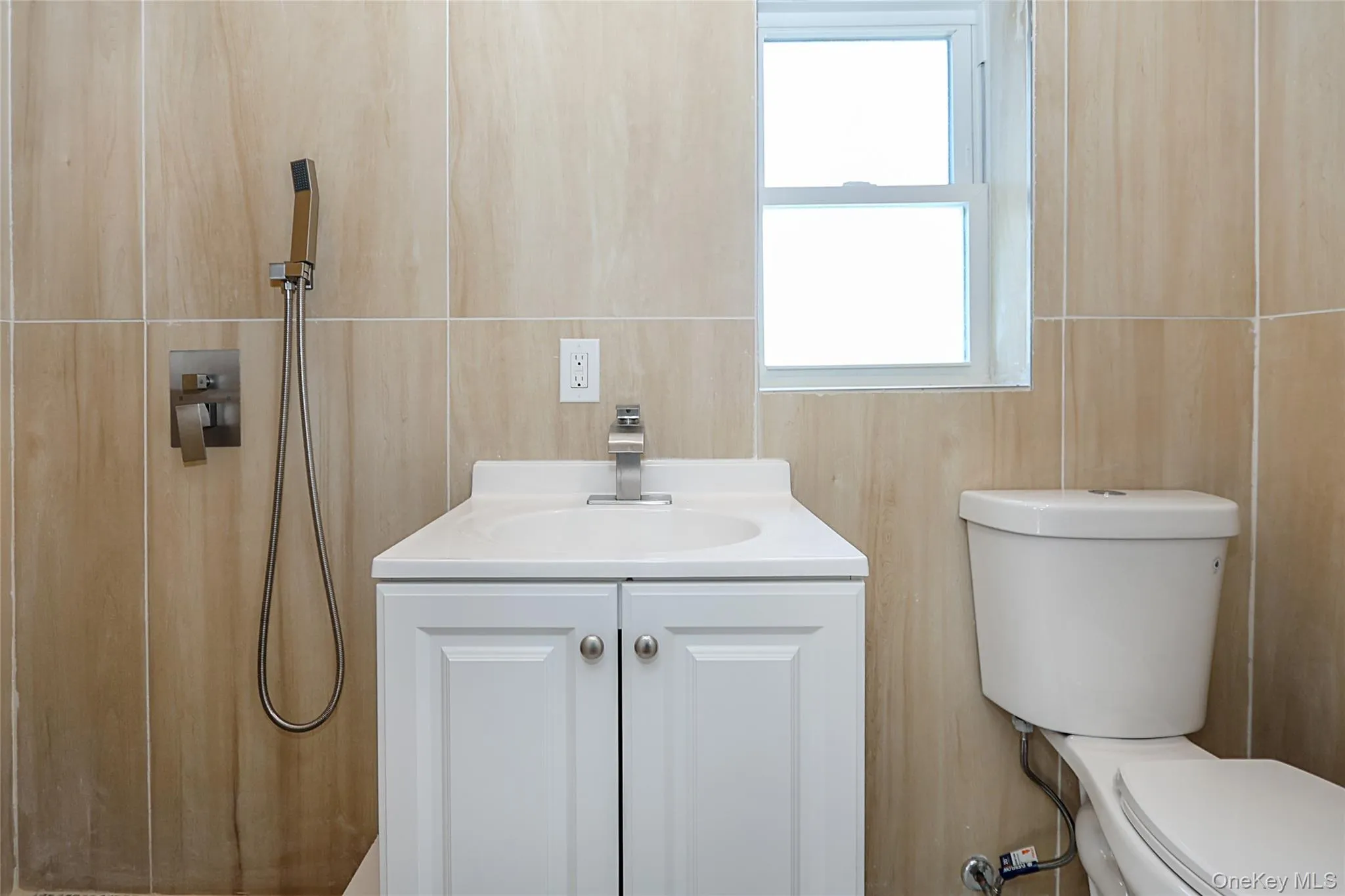 37 Lancaster Place, Hempstead, NY, 5 Bedrooms Bedrooms, 10 Rooms Rooms,4 BathroomsBathrooms,Residential,For Rent,Lancaster,0,1003977 37 Lancaster Place, Hempstead, NY, 5 Bedrooms Bedrooms, 10 Rooms Rooms,4 BathroomsBathrooms,Residential,For Rent,Lancaster,0,1003977