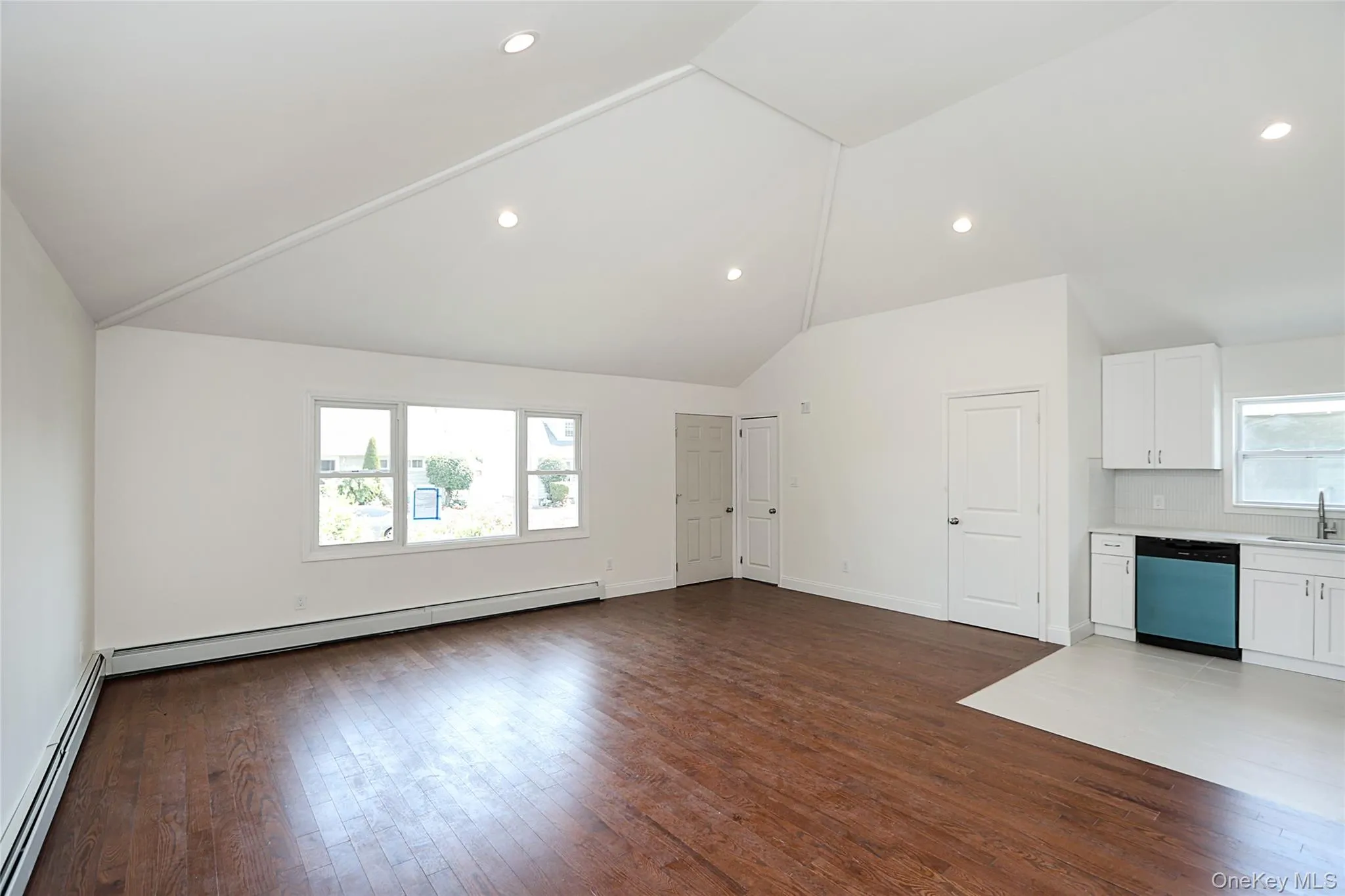 37 Lancaster Place, Hempstead, NY, 5 Bedrooms Bedrooms, 10 Rooms Rooms,4 BathroomsBathrooms,Residential,For Rent,Lancaster,0,1003977 37 Lancaster Place, Hempstead, NY, 5 Bedrooms Bedrooms, 10 Rooms Rooms,4 BathroomsBathrooms,Residential,For Rent,Lancaster,0,1003977