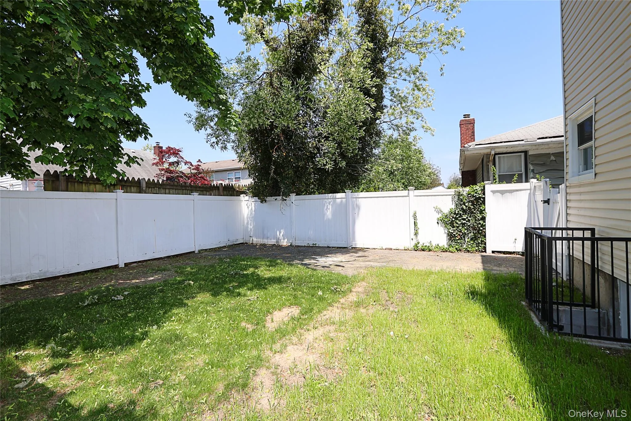 37 Lancaster Place, Hempstead, NY, 5 Bedrooms Bedrooms, 10 Rooms Rooms,4 BathroomsBathrooms,Residential,For Rent,Lancaster,0,1003977 37 Lancaster Place, Hempstead, NY, 5 Bedrooms Bedrooms, 10 Rooms Rooms,4 BathroomsBathrooms,Residential,For Rent,Lancaster,0,1003977