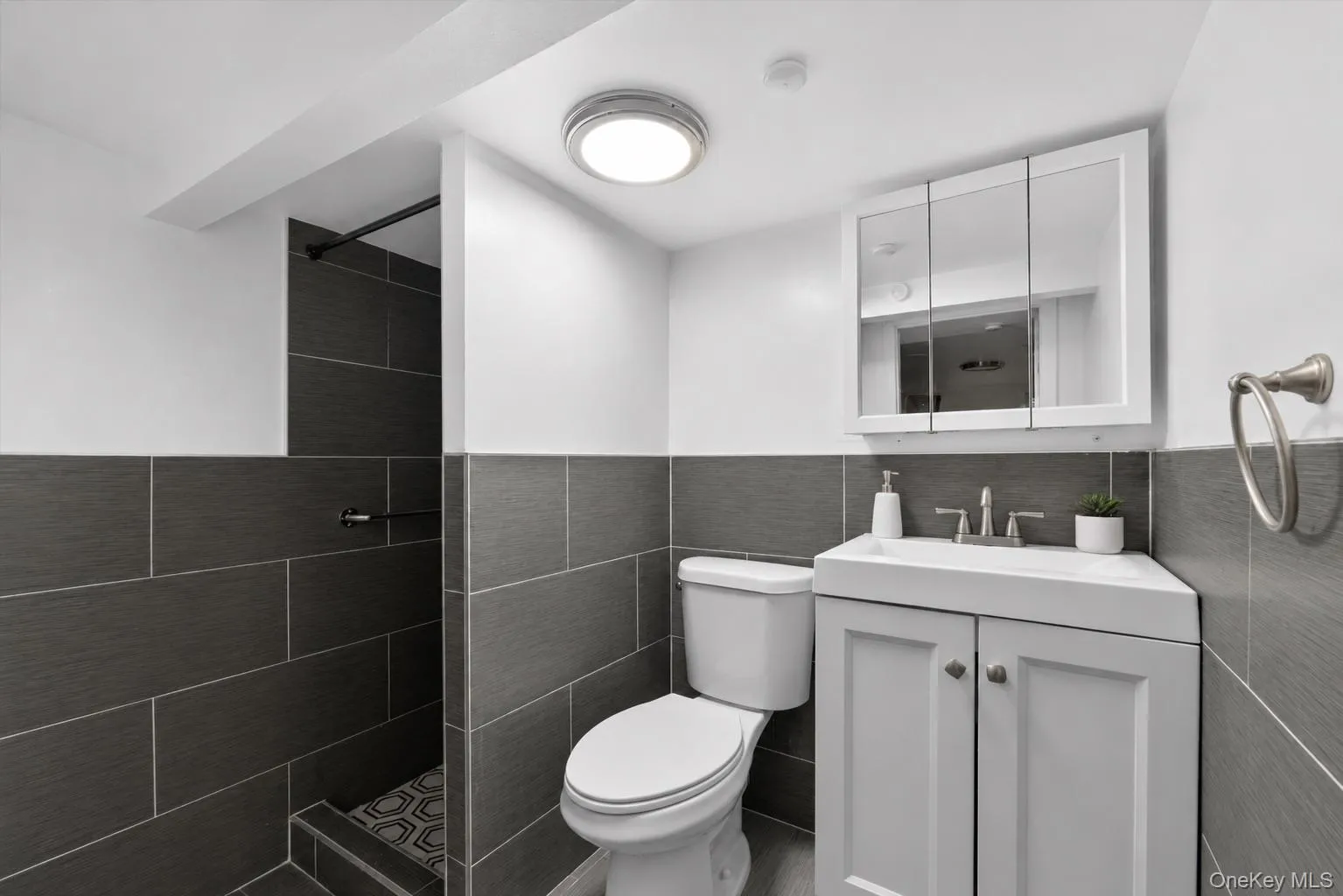 2919 Wellman Avenue, New York, NY, 3 Bedrooms Bedrooms, 5 Rooms Rooms,1 BathroomBathrooms,Residential,For Rent,Wellman,0,1003978 2919 Wellman Avenue, New York, NY, 3 Bedrooms Bedrooms, 5 Rooms Rooms,1 BathroomBathrooms,Residential,For Rent,Wellman,0,1003978