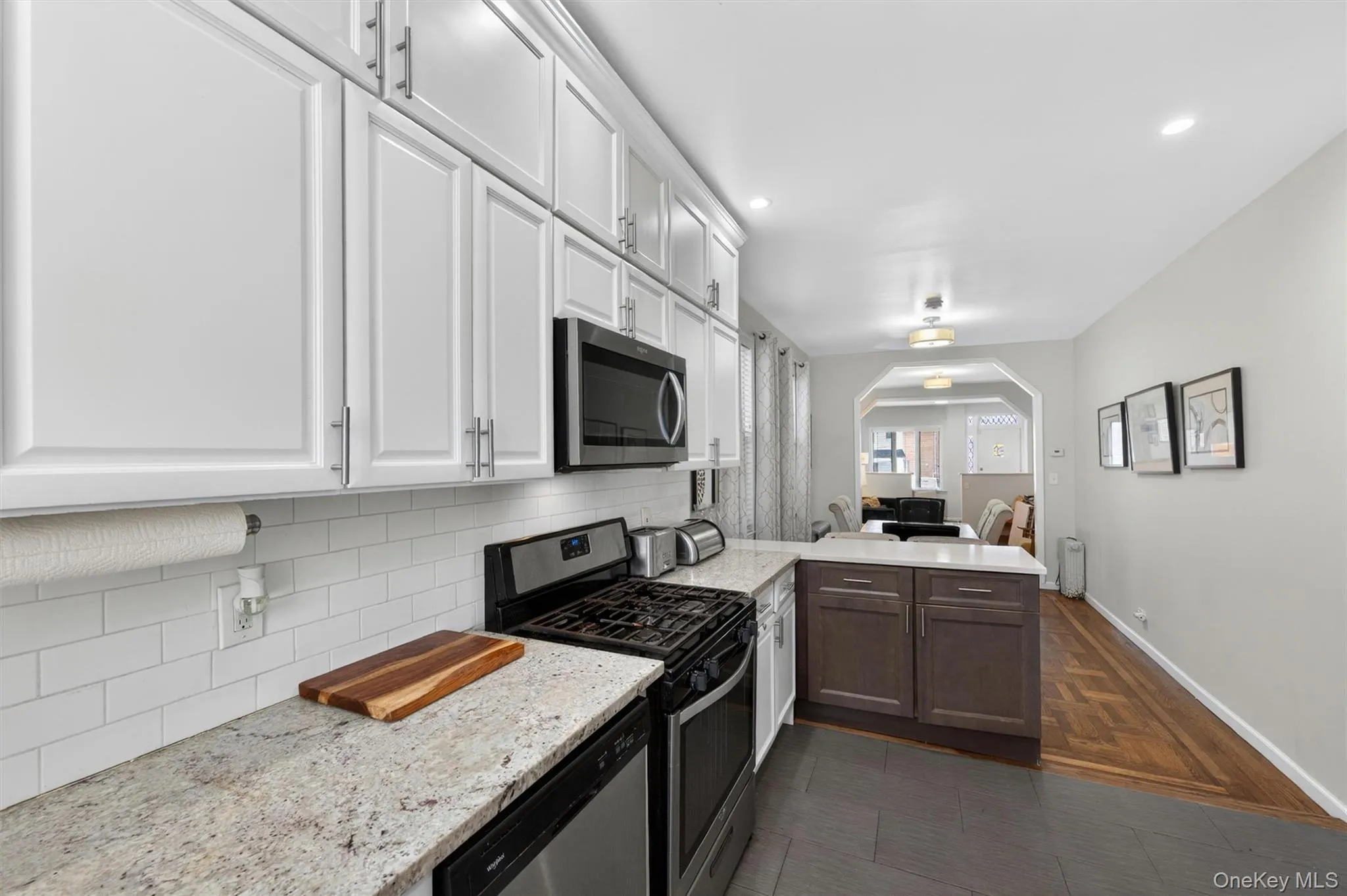 2919 Wellman Avenue, New York, NY, 3 Bedrooms Bedrooms, 5 Rooms Rooms,1 BathroomBathrooms,Residential,For Rent,Wellman,0,1003978 2919 Wellman Avenue, New York, NY, 3 Bedrooms Bedrooms, 5 Rooms Rooms,1 BathroomBathrooms,Residential,For Rent,Wellman,0,1003978
