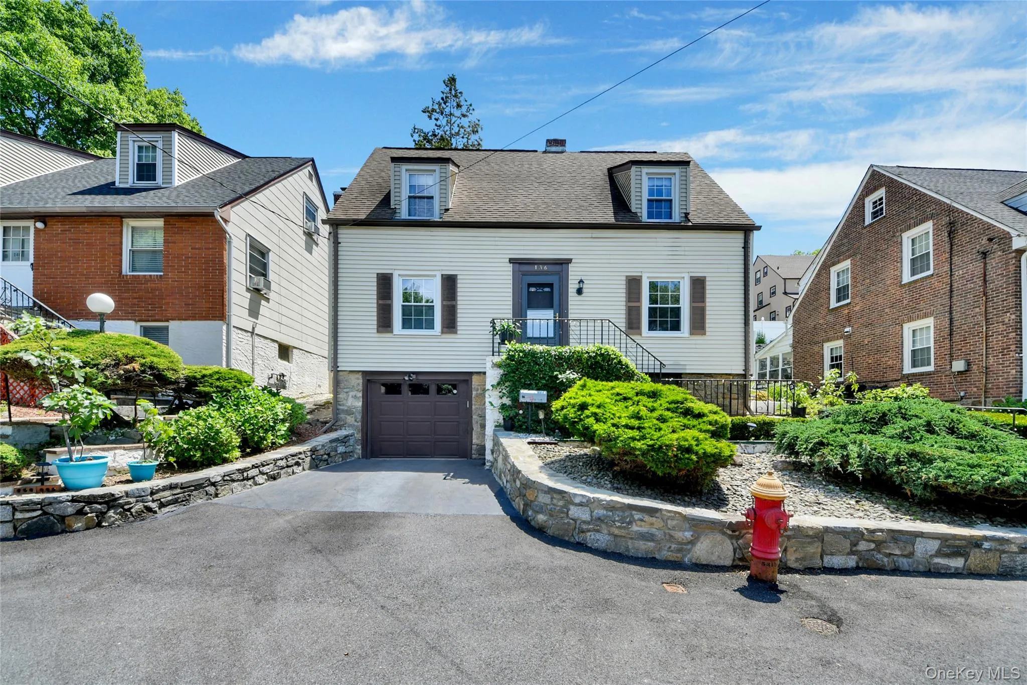 136 Midland Avenue, Yonkers, NY, 2 Bedrooms Bedrooms, 5 Rooms Rooms,1 BathroomBathrooms,Residential,For Rent,Midland,0,1003979 136 Midland Avenue, Yonkers, NY, 2 Bedrooms Bedrooms, 5 Rooms Rooms,1 BathroomBathrooms,Residential,For Rent,Midland,0,1003979