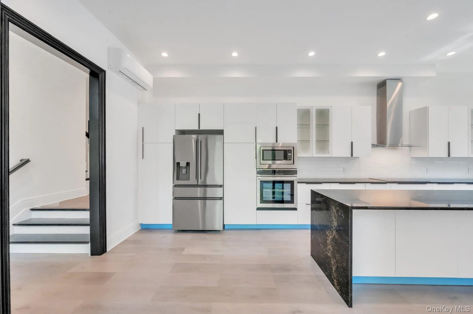 11 Amboy Lane, Brookhaven, NY, 4 Bedrooms Bedrooms, 7 Rooms Rooms,5 BathroomsBathrooms,Residential,For Rent,Amboy,0,1003980 11 Amboy Lane, Brookhaven, NY, 4 Bedrooms Bedrooms, 7 Rooms Rooms,5 BathroomsBathrooms,Residential,For Rent,Amboy,0,1003980