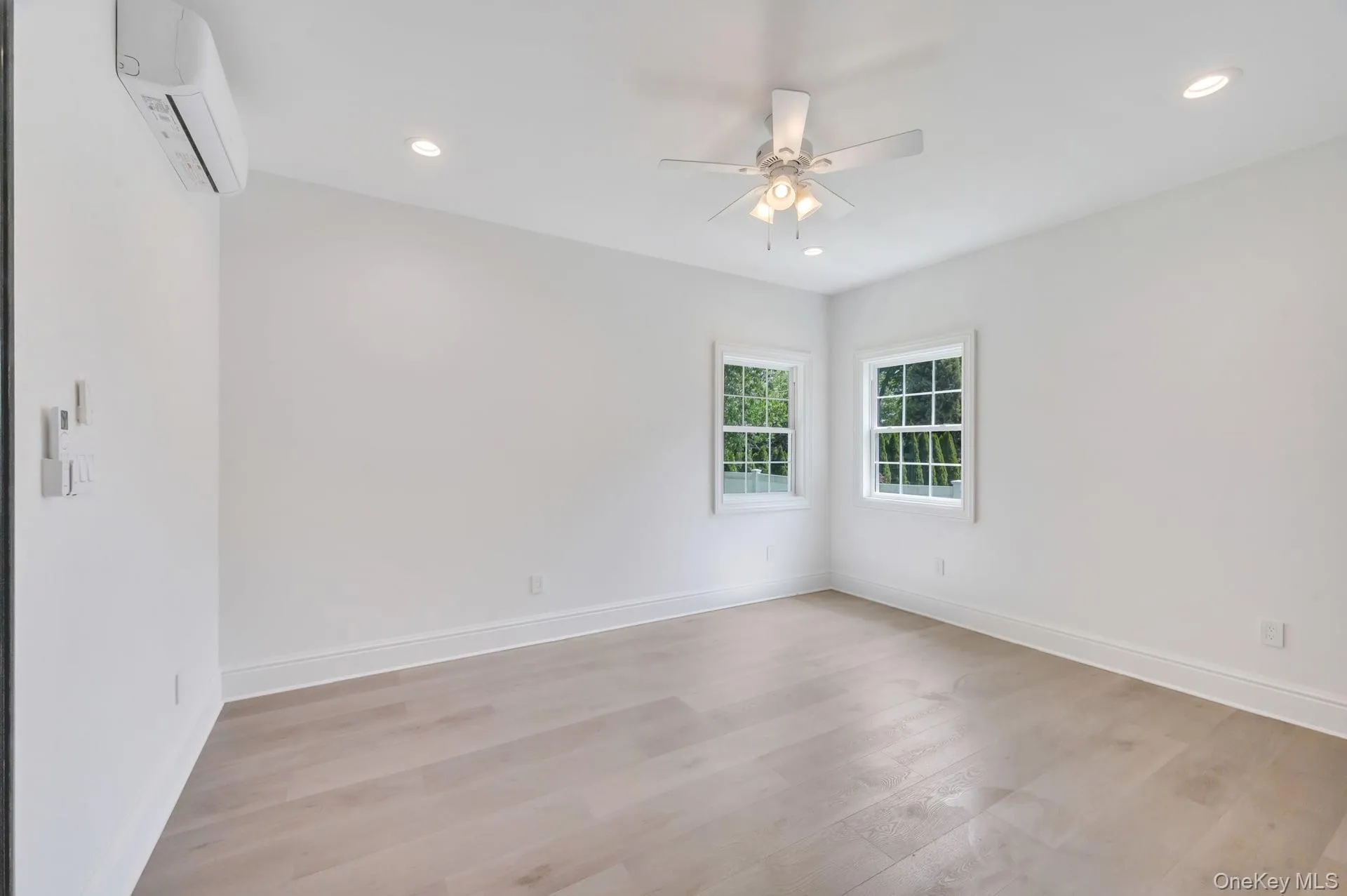 11 Amboy Lane, Brookhaven, NY, 4 Bedrooms Bedrooms, 7 Rooms Rooms,5 BathroomsBathrooms,Residential,For Rent,Amboy,0,1003980 11 Amboy Lane, Brookhaven, NY, 4 Bedrooms Bedrooms, 7 Rooms Rooms,5 BathroomsBathrooms,Residential,For Rent,Amboy,0,1003980