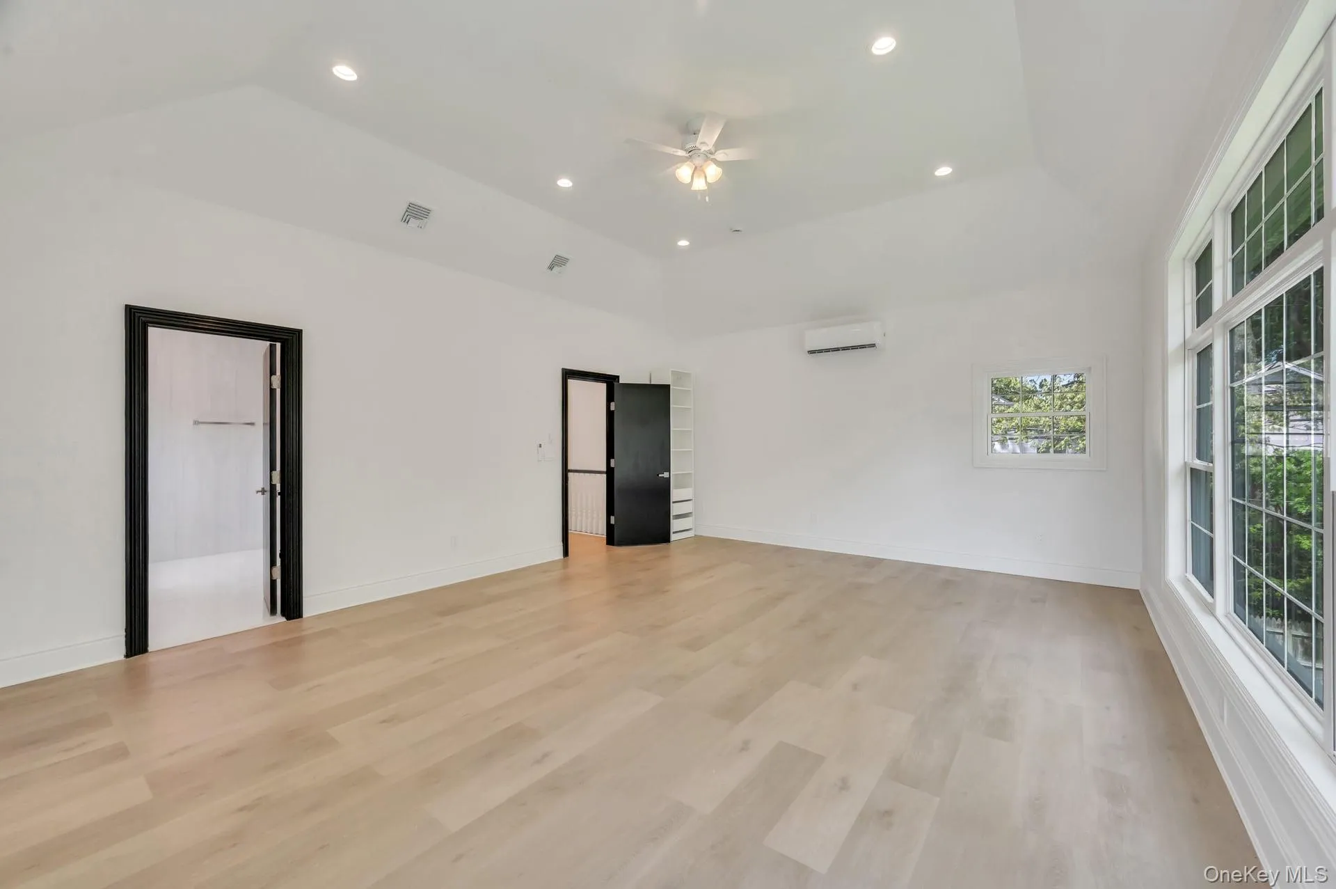 11 Amboy Lane, Brookhaven, NY, 4 Bedrooms Bedrooms, 7 Rooms Rooms,5 BathroomsBathrooms,Residential,For Rent,Amboy,0,1003980 11 Amboy Lane, Brookhaven, NY, 4 Bedrooms Bedrooms, 7 Rooms Rooms,5 BathroomsBathrooms,Residential,For Rent,Amboy,0,1003980