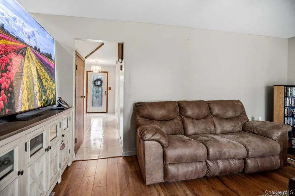 48 Lawrence Avenue, Brookhaven, NY, 4 Bedrooms Bedrooms, 10 Rooms Rooms,1 BathroomBathrooms,Residential,For Rent,Lawrence,0,1003982 48 Lawrence Avenue, Brookhaven, NY, 4 Bedrooms Bedrooms, 10 Rooms Rooms,1 BathroomBathrooms,Residential,For Rent,Lawrence,0,1003982