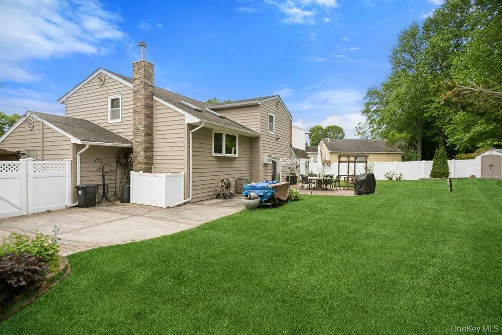 48 Lawrence Avenue, Brookhaven, NY, 4 Bedrooms Bedrooms, 10 Rooms Rooms,1 BathroomBathrooms,Residential,For Rent,Lawrence,0,1003982 48 Lawrence Avenue, Brookhaven, NY, 4 Bedrooms Bedrooms, 10 Rooms Rooms,1 BathroomBathrooms,Residential,For Rent,Lawrence,0,1003982