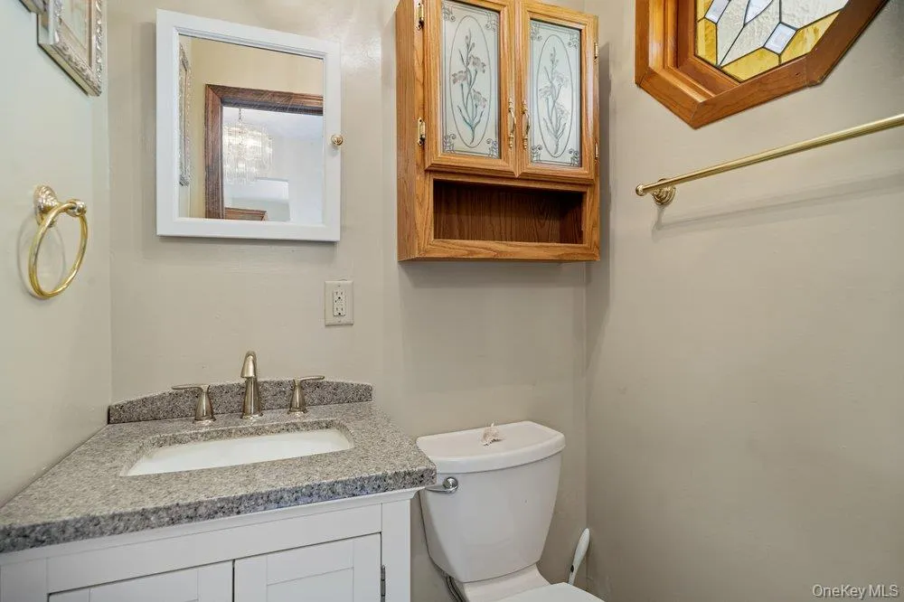 48 Lawrence Avenue, Brookhaven, NY, 4 Bedrooms Bedrooms, 10 Rooms Rooms,1 BathroomBathrooms,Residential,For Rent,Lawrence,0,1003982 48 Lawrence Avenue, Brookhaven, NY, 4 Bedrooms Bedrooms, 10 Rooms Rooms,1 BathroomBathrooms,Residential,For Rent,Lawrence,0,1003982