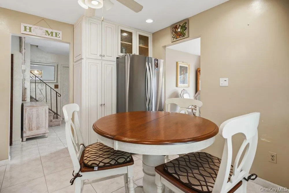 48 Lawrence Avenue, Brookhaven, NY, 4 Bedrooms Bedrooms, 10 Rooms Rooms,1 BathroomBathrooms,Residential,For Rent,Lawrence,0,1003982 48 Lawrence Avenue, Brookhaven, NY, 4 Bedrooms Bedrooms, 10 Rooms Rooms,1 BathroomBathrooms,Residential,For Rent,Lawrence,0,1003982