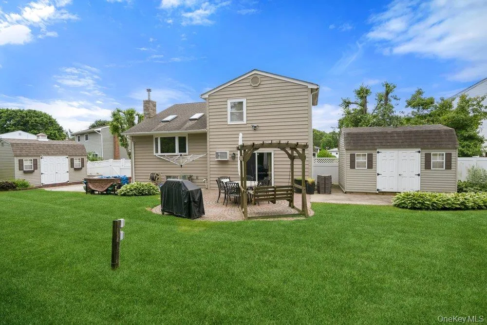 48 Lawrence Avenue, Brookhaven, NY, 4 Bedrooms Bedrooms, 10 Rooms Rooms,1 BathroomBathrooms,Residential,For Rent,Lawrence,0,1003982 48 Lawrence Avenue, Brookhaven, NY, 4 Bedrooms Bedrooms, 10 Rooms Rooms,1 BathroomBathrooms,Residential,For Rent,Lawrence,0,1003982