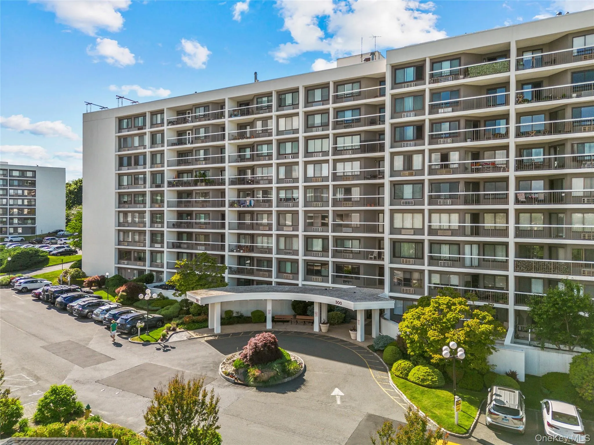 300 High Point Drive, Greenburgh, NY, 2 Bedrooms Bedrooms, 4 Rooms Rooms,1 BathroomBathrooms,Residential,For Rent,High Point,0,1003987 300 High Point Drive, Greenburgh, NY, 2 Bedrooms Bedrooms, 4 Rooms Rooms,1 BathroomBathrooms,Residential,For Rent,High Point,0,1003987