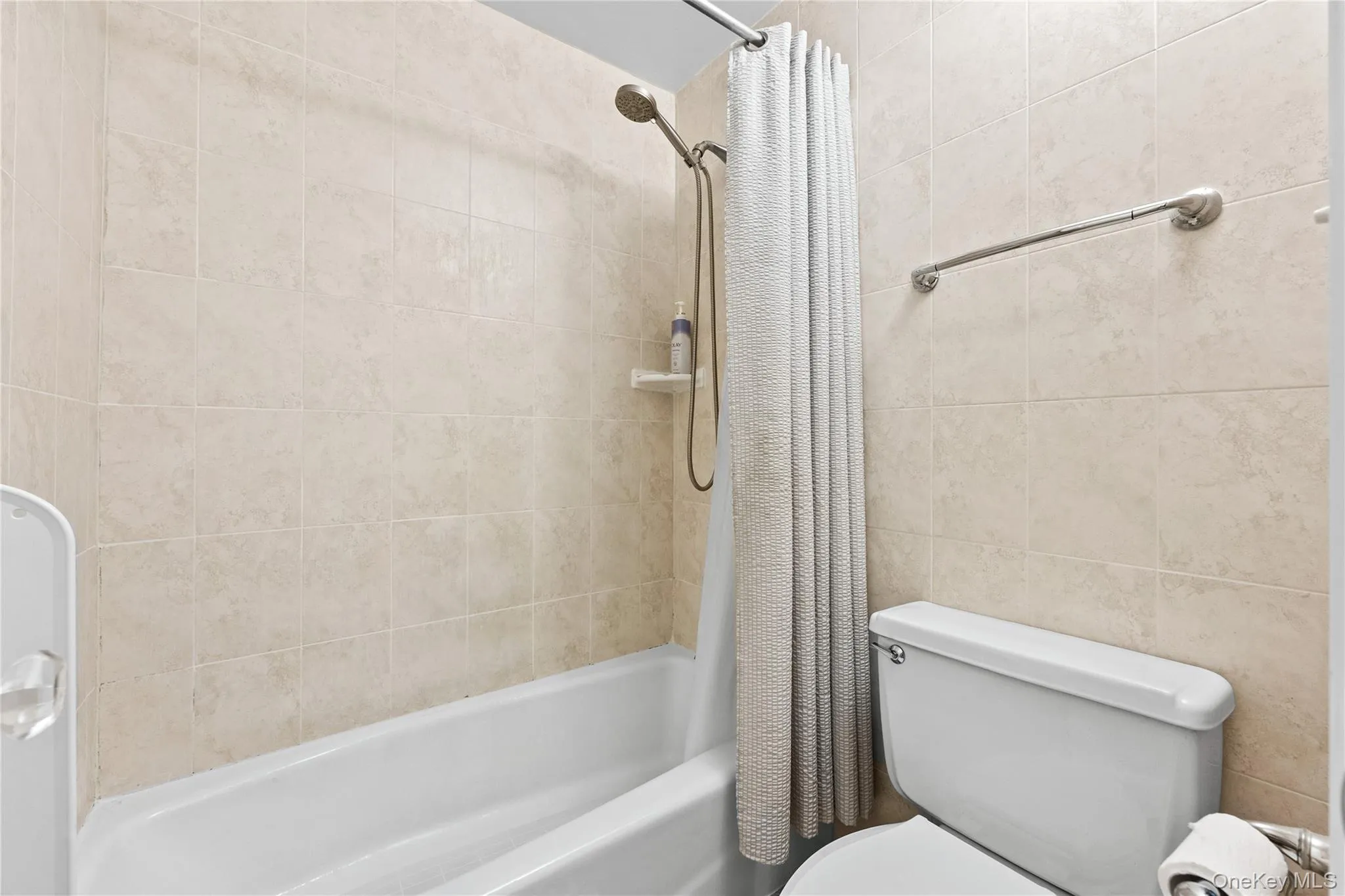 300 High Point Drive, Greenburgh, NY, 2 Bedrooms Bedrooms, 4 Rooms Rooms,1 BathroomBathrooms,Residential,For Rent,High Point,0,1003987 300 High Point Drive, Greenburgh, NY, 2 Bedrooms Bedrooms, 4 Rooms Rooms,1 BathroomBathrooms,Residential,For Rent,High Point,0,1003987