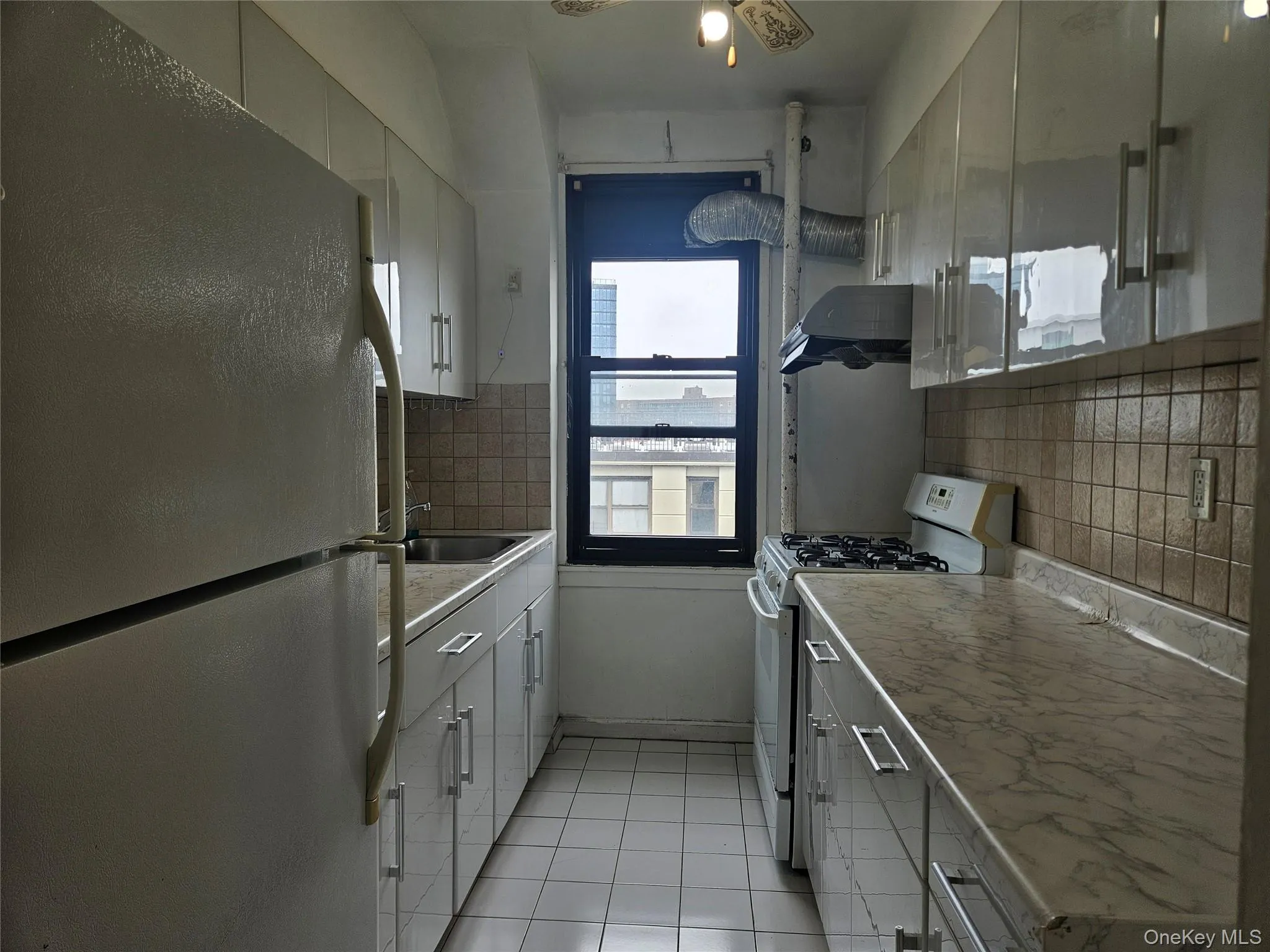 98-25 64th Road, New York, NY, 1 Bedroom Bedrooms, 4 Rooms Rooms,1 BathroomBathrooms,Residential Lease,For Rent,64th,0,1003991 98-25 64th Road, New York, NY, 1 Bedroom Bedrooms, 4 Rooms Rooms,1 BathroomBathrooms,Residential Lease,For Rent,64th,0,1003991