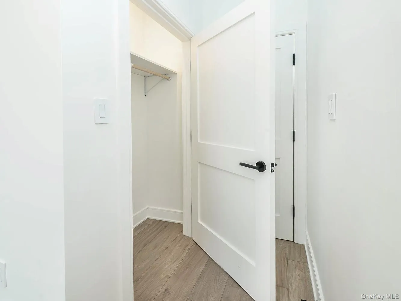 24 Lumber Road, North Hempstead, NY, 2 Bedrooms Bedrooms, 6 Rooms Rooms,2 BathroomsBathrooms,Residential Lease,For Rent,Lumber,0,1003994 24 Lumber Road, North Hempstead, NY, 2 Bedrooms Bedrooms, 6 Rooms Rooms,2 BathroomsBathrooms,Residential Lease,For Rent,Lumber,0,1003994