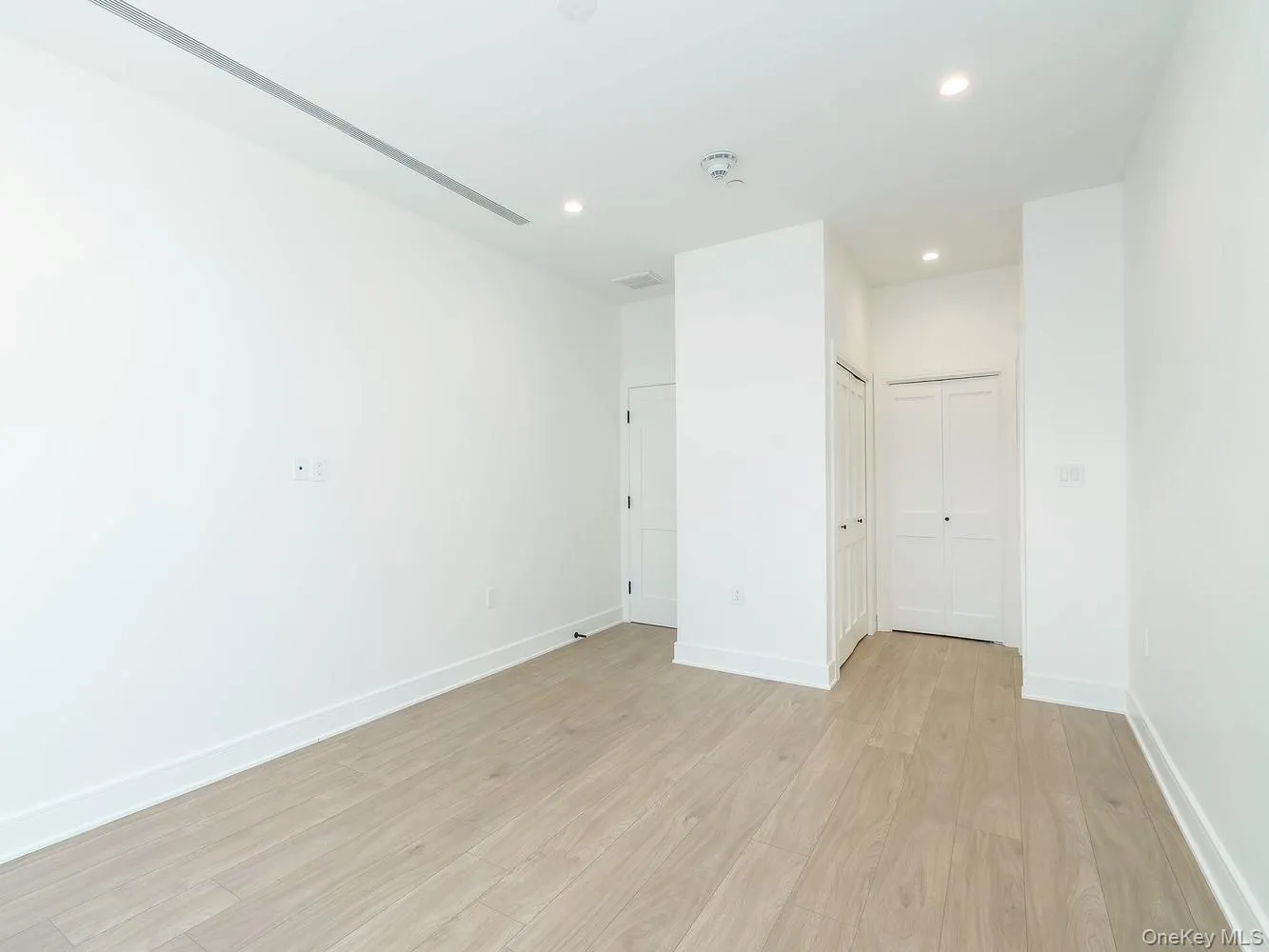 24 Lumber Road, North Hempstead, NY, 2 Bedrooms Bedrooms, 6 Rooms Rooms,2 BathroomsBathrooms,Residential Lease,For Rent,Lumber,0,1003994 24 Lumber Road, North Hempstead, NY, 2 Bedrooms Bedrooms, 6 Rooms Rooms,2 BathroomsBathrooms,Residential Lease,For Rent,Lumber,0,1003994