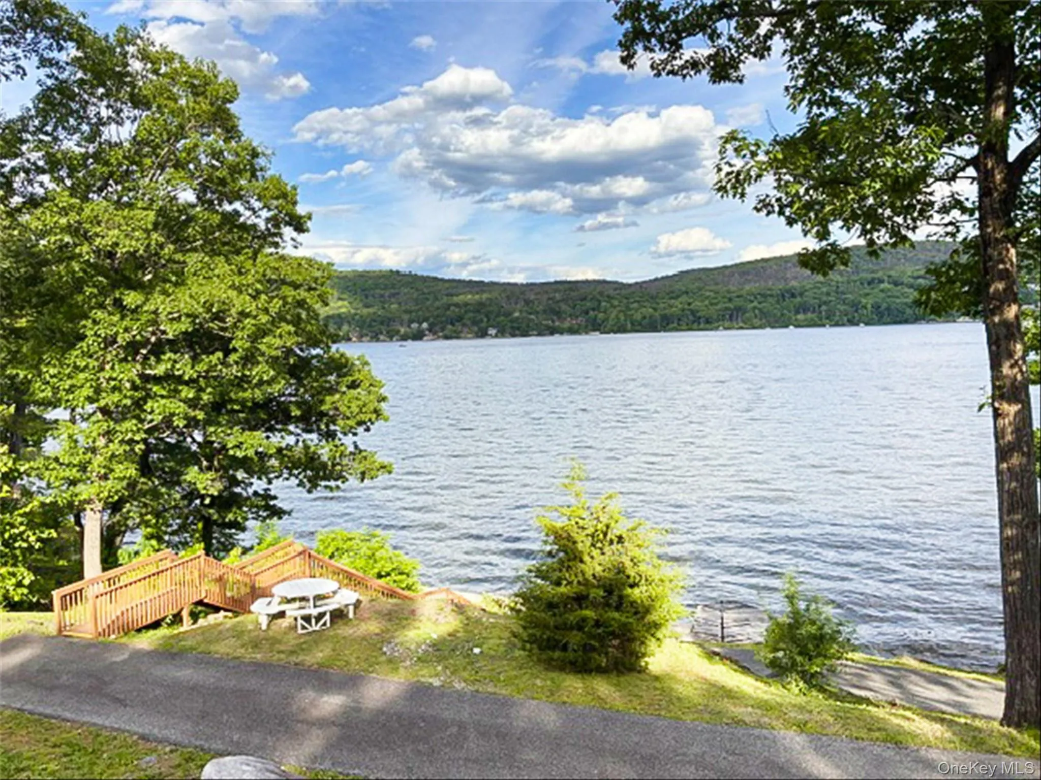 20 Blueberry Hill, Warwick (town), NY, 2 Bedrooms Bedrooms, 6 Rooms Rooms,2 BathroomsBathrooms,Residential,For Rent,Blueberry,0,1004003 20 Blueberry Hill, Warwick (town), NY, 2 Bedrooms Bedrooms, 6 Rooms Rooms,2 BathroomsBathrooms,Residential,For Rent,Blueberry,0,1004003