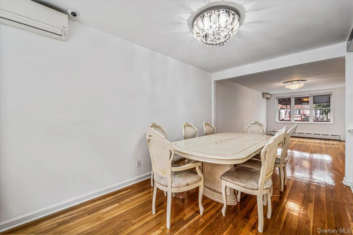 150-06 78th Road, New York, NY, 4 Bedrooms Bedrooms, 11 Rooms Rooms,2 BathroomsBathrooms,Residential Lease,For Rent,78th,0,1004004 150-06 78th Road, New York, NY, 4 Bedrooms Bedrooms, 11 Rooms Rooms,2 BathroomsBathrooms,Residential Lease,For Rent,78th,0,1004004