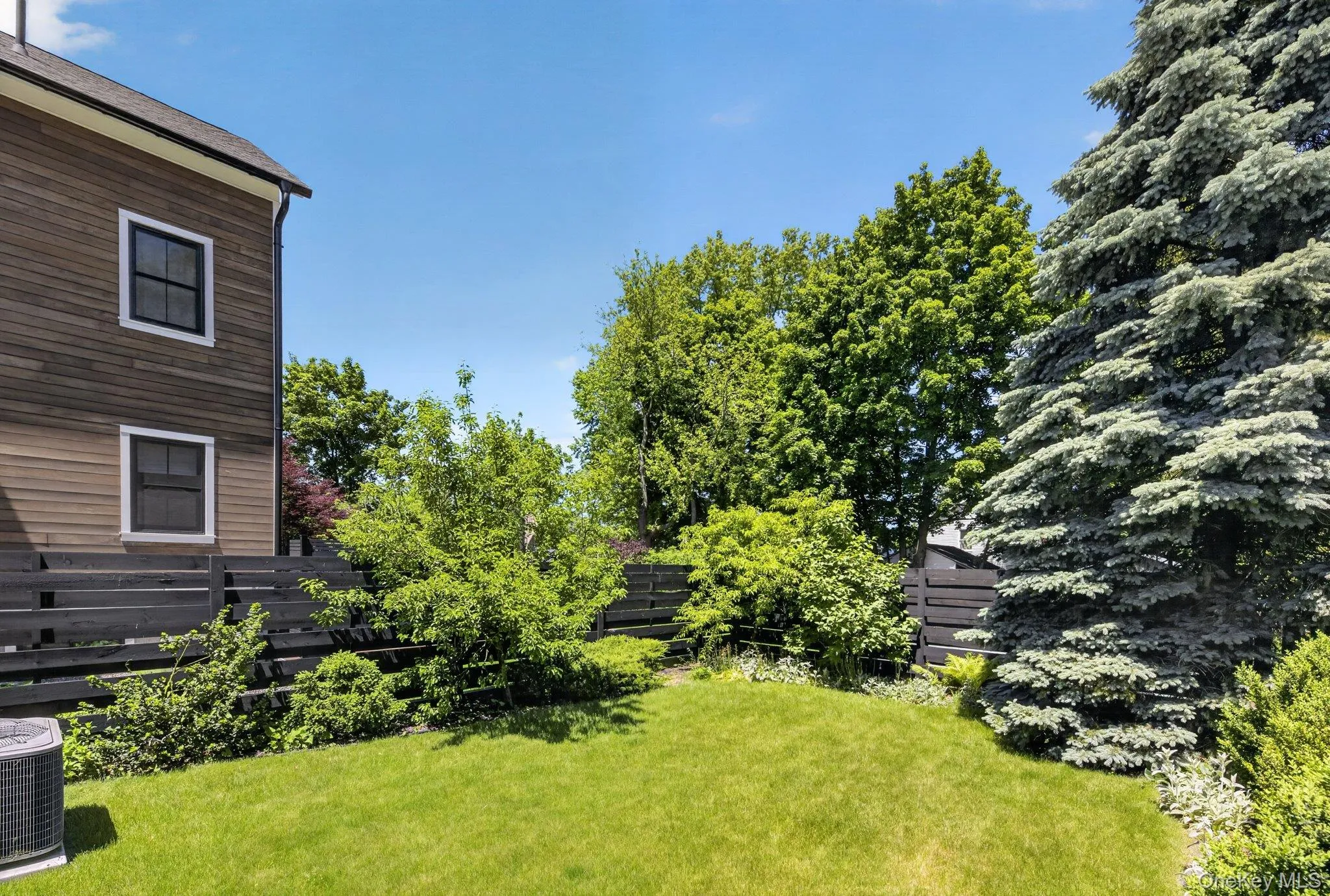 250 Rombout Avenue, Beacon, NY, 3 Bedrooms Bedrooms, 6 Rooms Rooms,1 BathroomBathrooms,Residential,For Rent,Rombout,0,1004010 250 Rombout Avenue, Beacon, NY, 3 Bedrooms Bedrooms, 6 Rooms Rooms,1 BathroomBathrooms,Residential,For Rent,Rombout,0,1004010