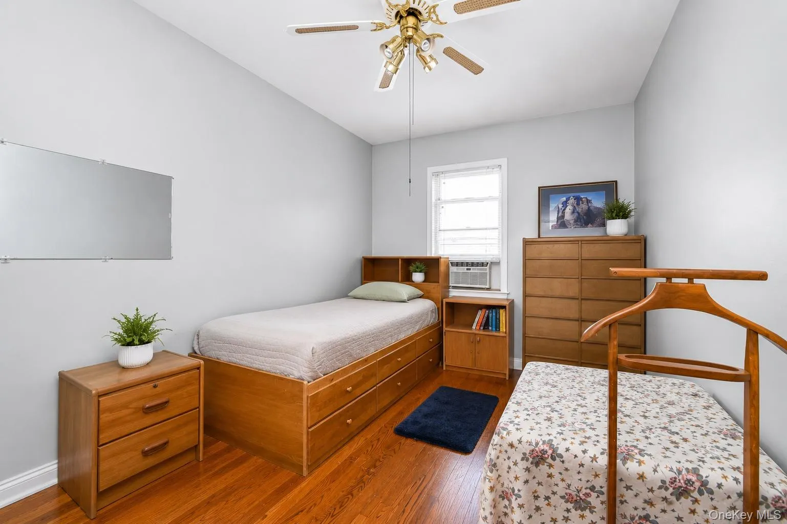 144-49 70th Avenue, New York, NY, 8 Bedrooms Bedrooms, 12 Rooms Rooms,5 BathroomsBathrooms,Residential,For Rent,70th,0,1004012 144-49 70th Avenue, New York, NY, 8 Bedrooms Bedrooms, 12 Rooms Rooms,5 BathroomsBathrooms,Residential,For Rent,70th,0,1004012