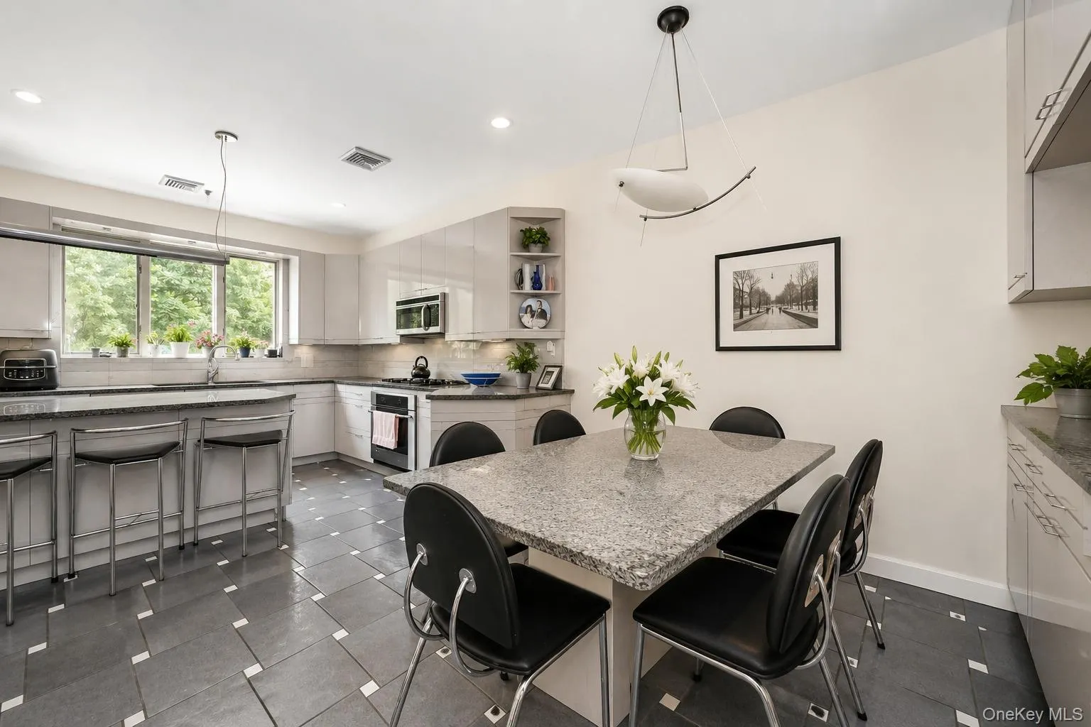 144-49 70th Avenue, New York, NY, 8 Bedrooms Bedrooms, 12 Rooms Rooms,5 BathroomsBathrooms,Residential,For Rent,70th,0,1004012 144-49 70th Avenue, New York, NY, 8 Bedrooms Bedrooms, 12 Rooms Rooms,5 BathroomsBathrooms,Residential,For Rent,70th,0,1004012