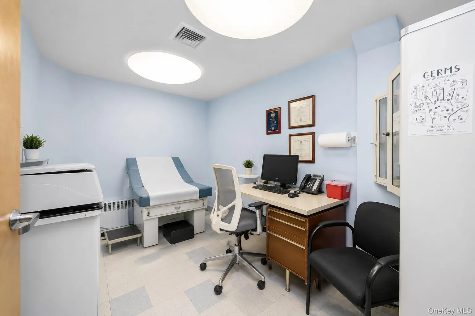 144-49 70th Avenue, New York, NY, 8 Bedrooms Bedrooms, 12 Rooms Rooms,5 BathroomsBathrooms,Residential,For Rent,70th,0,1004012 144-49 70th Avenue, New York, NY, 8 Bedrooms Bedrooms, 12 Rooms Rooms,5 BathroomsBathrooms,Residential,For Rent,70th,0,1004012