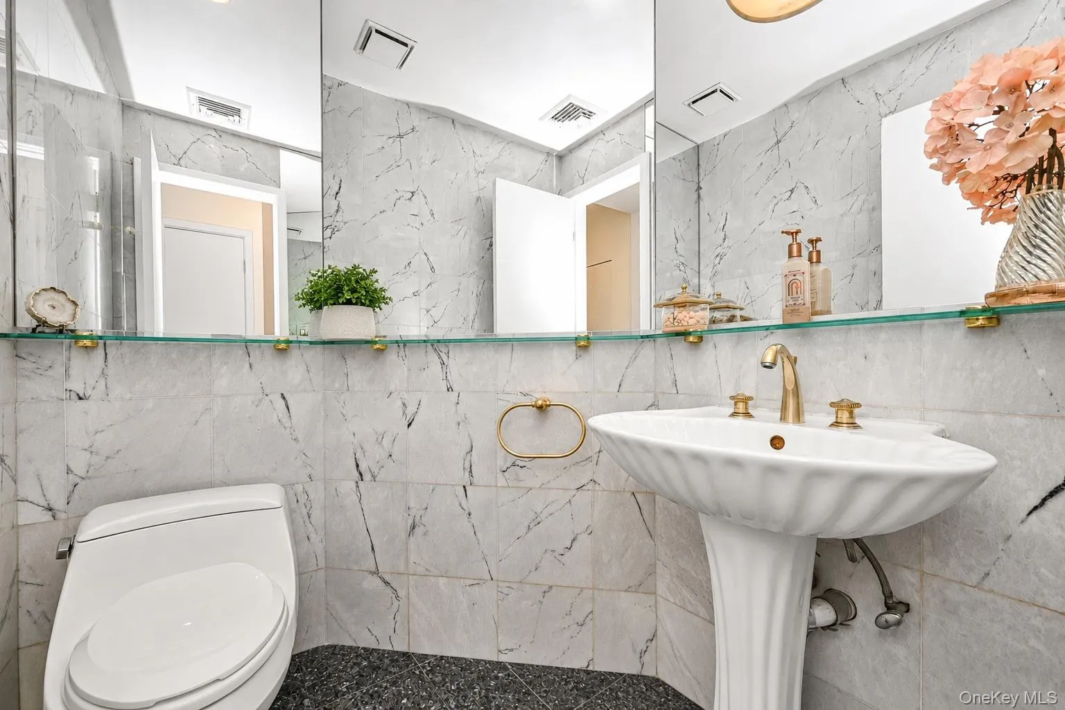 144-49 70th Avenue, New York, NY, 8 Bedrooms Bedrooms, 12 Rooms Rooms,5 BathroomsBathrooms,Residential,For Rent,70th,0,1004012 144-49 70th Avenue, New York, NY, 8 Bedrooms Bedrooms, 12 Rooms Rooms,5 BathroomsBathrooms,Residential,For Rent,70th,0,1004012
