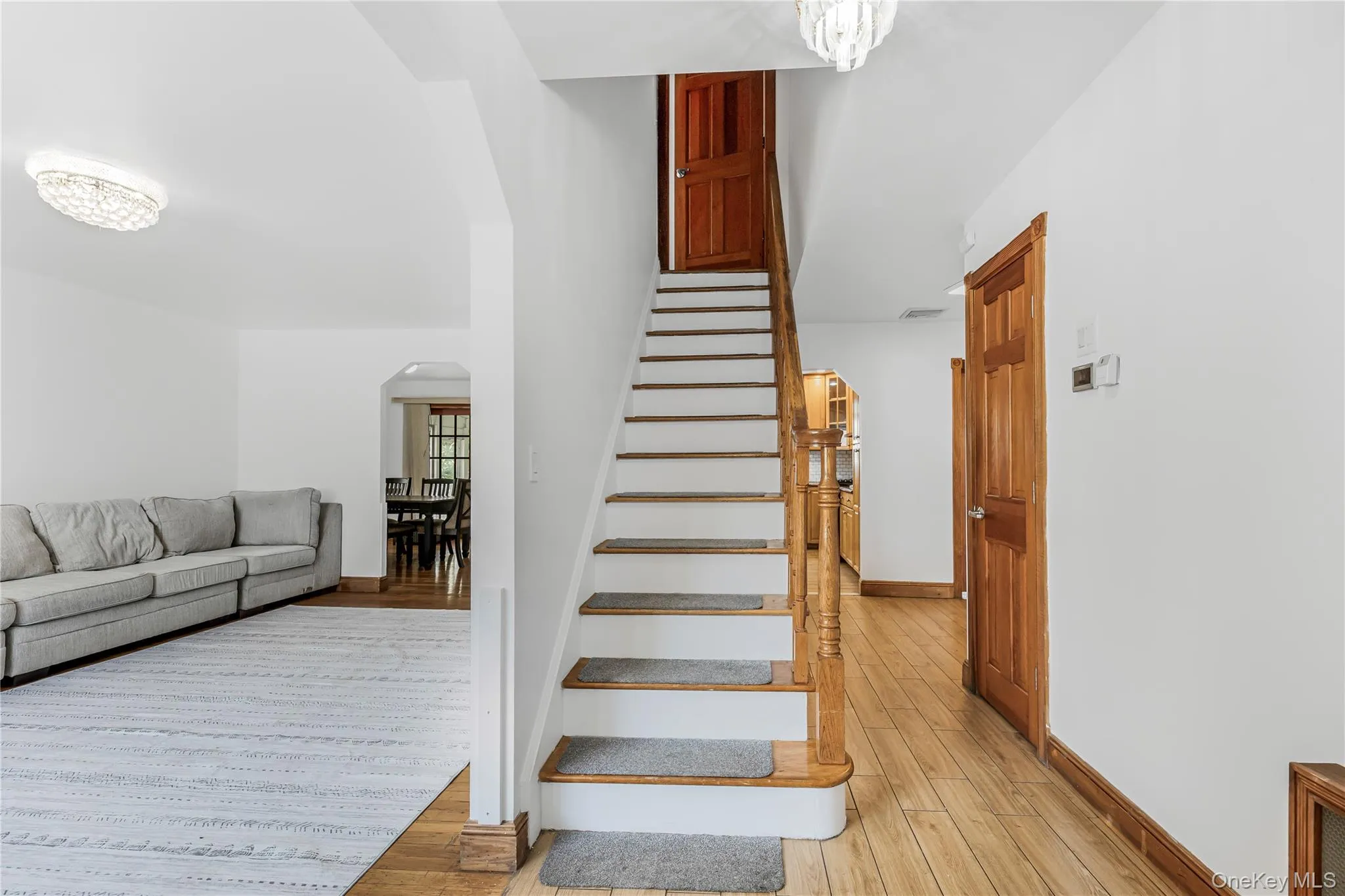 107 HAYWARD Street, Yonkers, NY, 4 Bedrooms Bedrooms, 6 Rooms Rooms,3 BathroomsBathrooms,Residential,For Rent,HAYWARD,0,1004015 107 HAYWARD Street, Yonkers, NY, 4 Bedrooms Bedrooms, 6 Rooms Rooms,3 BathroomsBathrooms,Residential,For Rent,HAYWARD,0,1004015