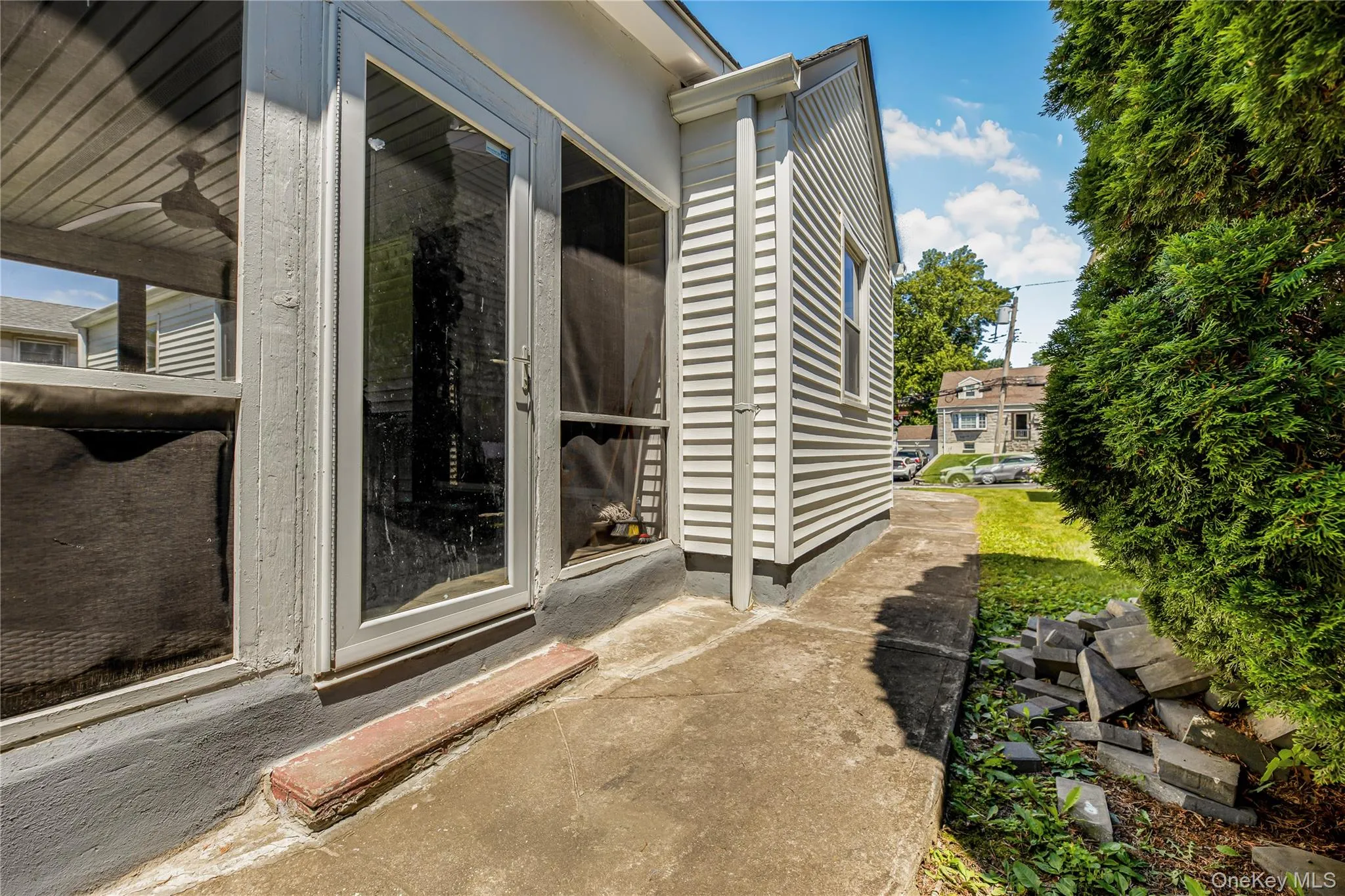 107 HAYWARD Street, Yonkers, NY, 4 Bedrooms Bedrooms, 6 Rooms Rooms,3 BathroomsBathrooms,Residential,For Rent,HAYWARD,0,1004015 107 HAYWARD Street, Yonkers, NY, 4 Bedrooms Bedrooms, 6 Rooms Rooms,3 BathroomsBathrooms,Residential,For Rent,HAYWARD,0,1004015