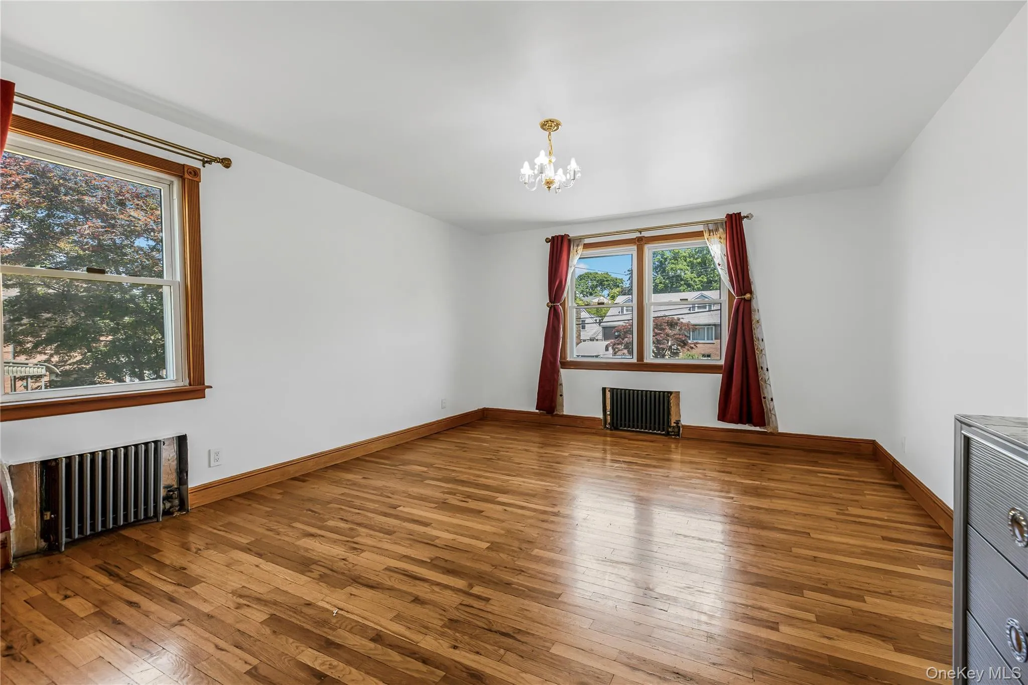 107 HAYWARD Street, Yonkers, NY, 4 Bedrooms Bedrooms, 6 Rooms Rooms,3 BathroomsBathrooms,Residential,For Rent,HAYWARD,0,1004015 107 HAYWARD Street, Yonkers, NY, 4 Bedrooms Bedrooms, 6 Rooms Rooms,3 BathroomsBathrooms,Residential,For Rent,HAYWARD,0,1004015