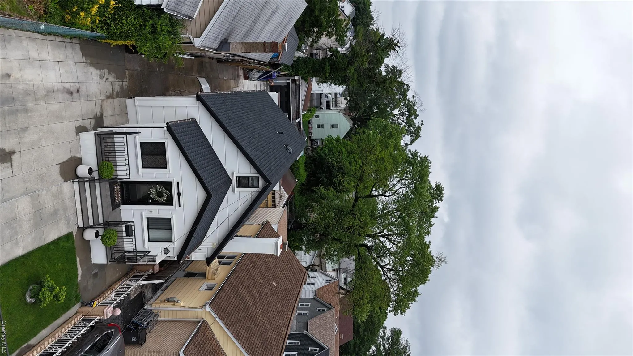 9931 213th Street, New York, NY, 3 Bedrooms Bedrooms, 11 Rooms Rooms,2 BathroomsBathrooms,Residential,For Rent,213th,0,1004016 9931 213th Street, New York, NY, 3 Bedrooms Bedrooms, 11 Rooms Rooms,2 BathroomsBathrooms,Residential,For Rent,213th,0,1004016