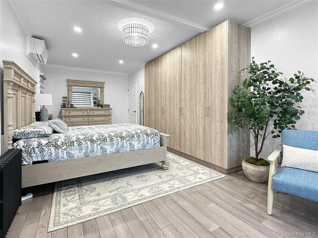 Master Bedroom - Custom Wardrobe Master Bedroom - Custom Wardrobe