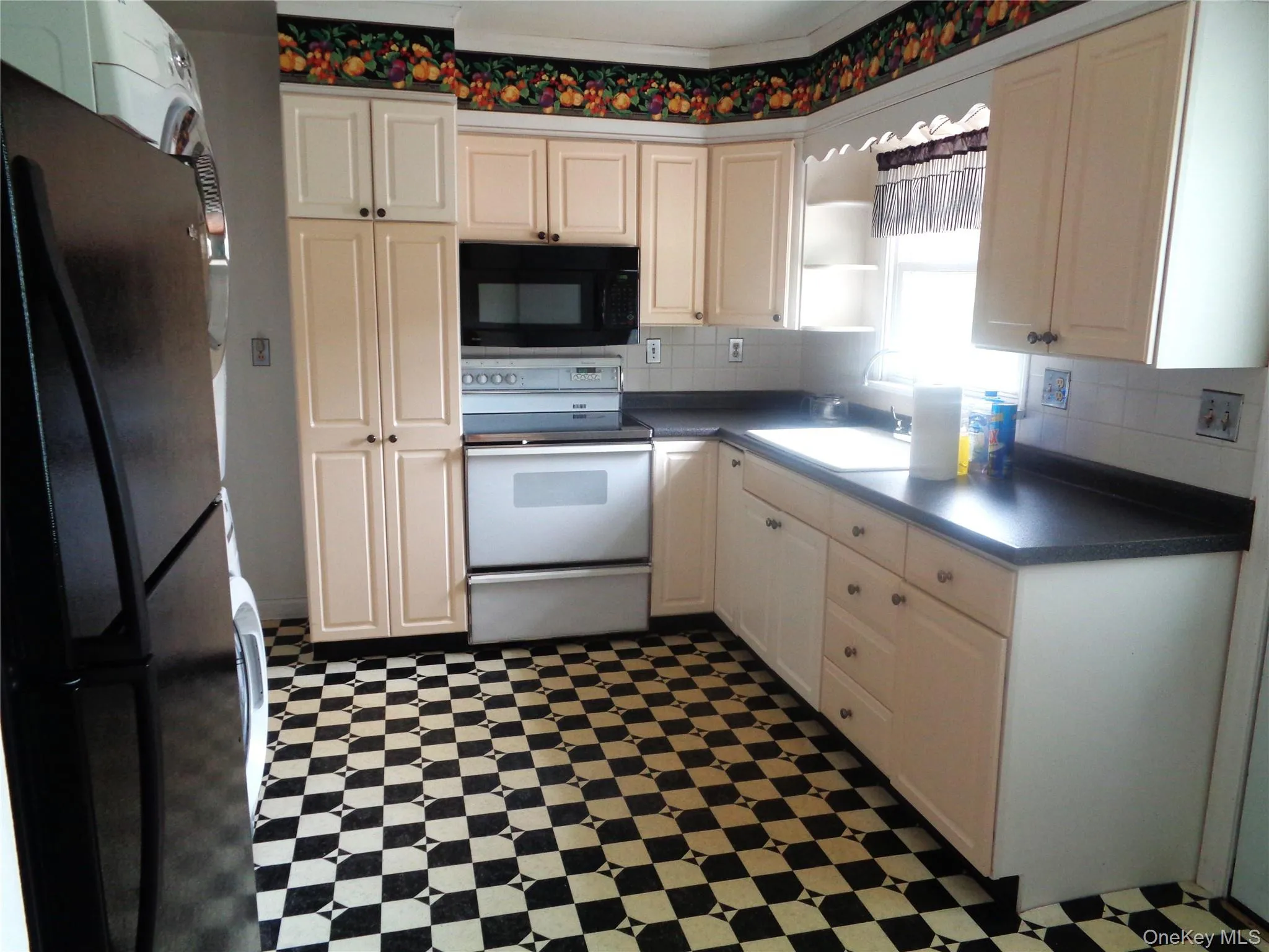 63 Oakwood Drive, Southeast, NY, 3 Bedrooms Bedrooms, 8 Rooms Rooms,1 BathroomBathrooms,Residential,For Rent,Oakwood,0,1004023 63 Oakwood Drive, Southeast, NY, 3 Bedrooms Bedrooms, 8 Rooms Rooms,1 BathroomBathrooms,Residential,For Rent,Oakwood,0,1004023