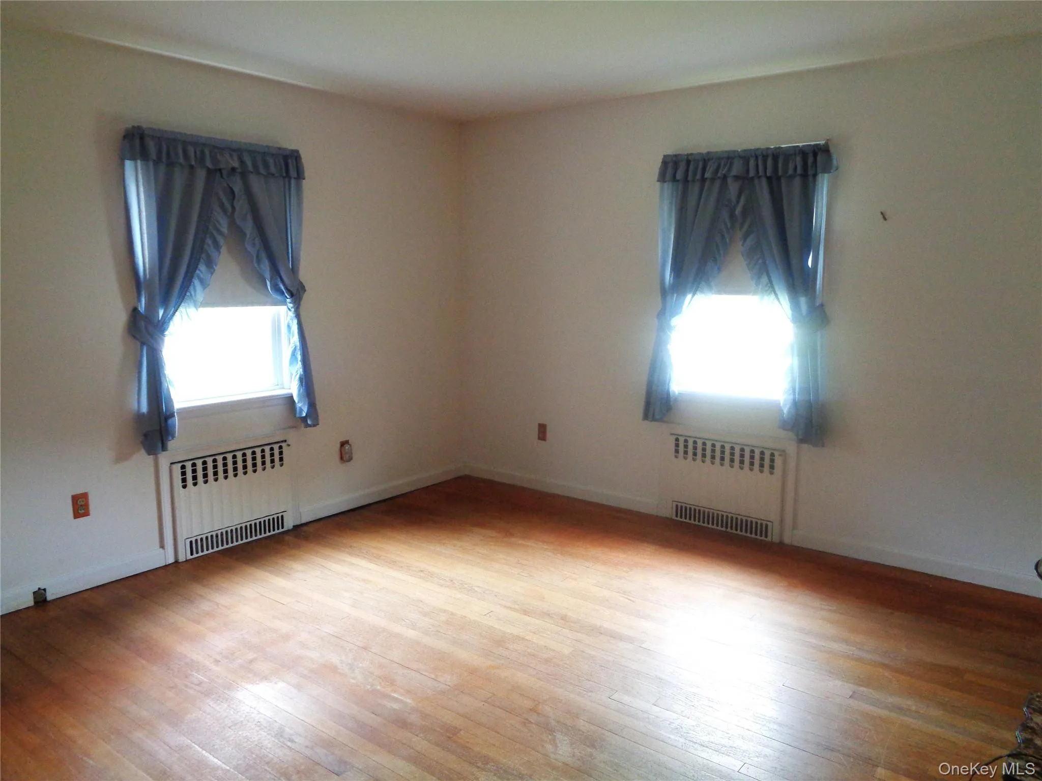 63 Oakwood Drive, Southeast, NY, 3 Bedrooms Bedrooms, 8 Rooms Rooms,1 BathroomBathrooms,Residential,For Rent,Oakwood,0,1004023 63 Oakwood Drive, Southeast, NY, 3 Bedrooms Bedrooms, 8 Rooms Rooms,1 BathroomBathrooms,Residential,For Rent,Oakwood,0,1004023