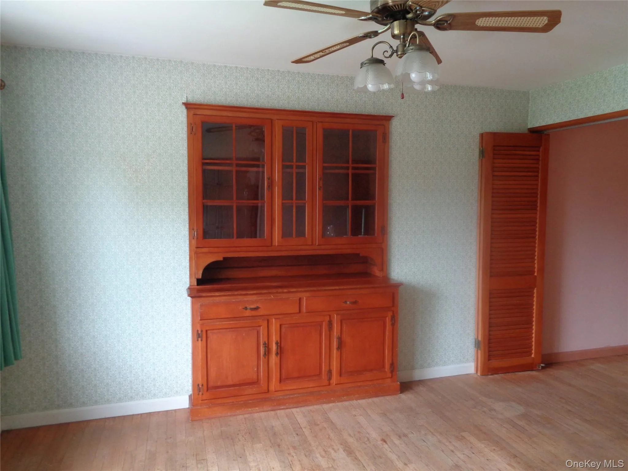 63 Oakwood Drive, Southeast, NY, 3 Bedrooms Bedrooms, 8 Rooms Rooms,1 BathroomBathrooms,Residential,For Rent,Oakwood,0,1004023 63 Oakwood Drive, Southeast, NY, 3 Bedrooms Bedrooms, 8 Rooms Rooms,1 BathroomBathrooms,Residential,For Rent,Oakwood,0,1004023