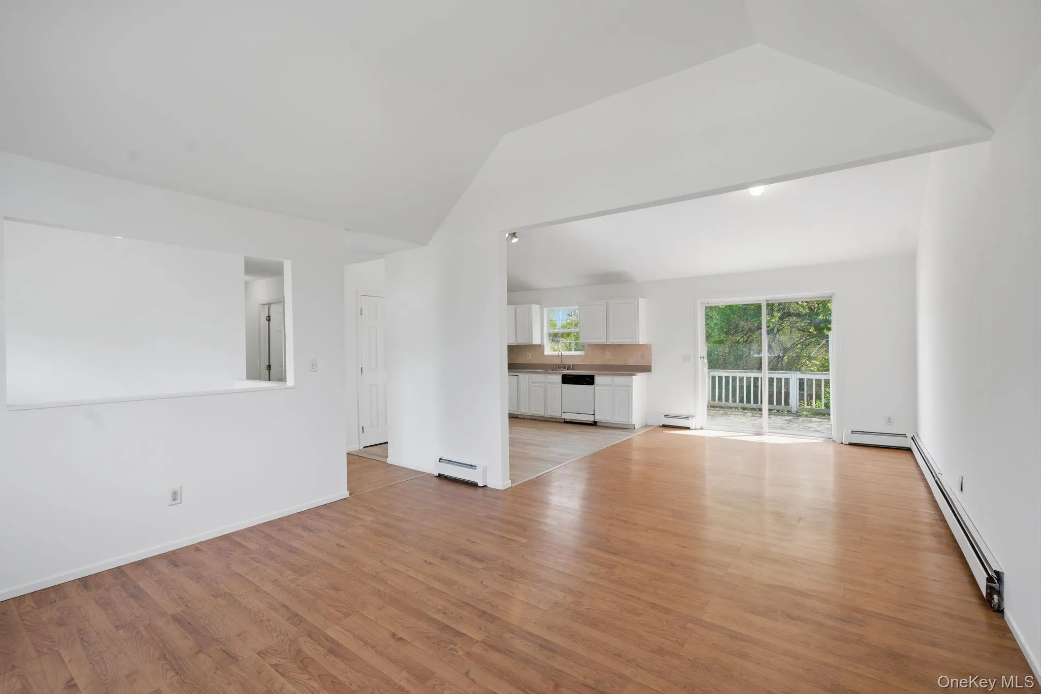 57 Woodycrest Drive, Brookhaven, NY, 4 Bedrooms Bedrooms, 8 Rooms Rooms,3 BathroomsBathrooms,Residential,For Rent,Woodycrest,0,1004026 57 Woodycrest Drive, Brookhaven, NY, 4 Bedrooms Bedrooms, 8 Rooms Rooms,3 BathroomsBathrooms,Residential,For Rent,Woodycrest,0,1004026