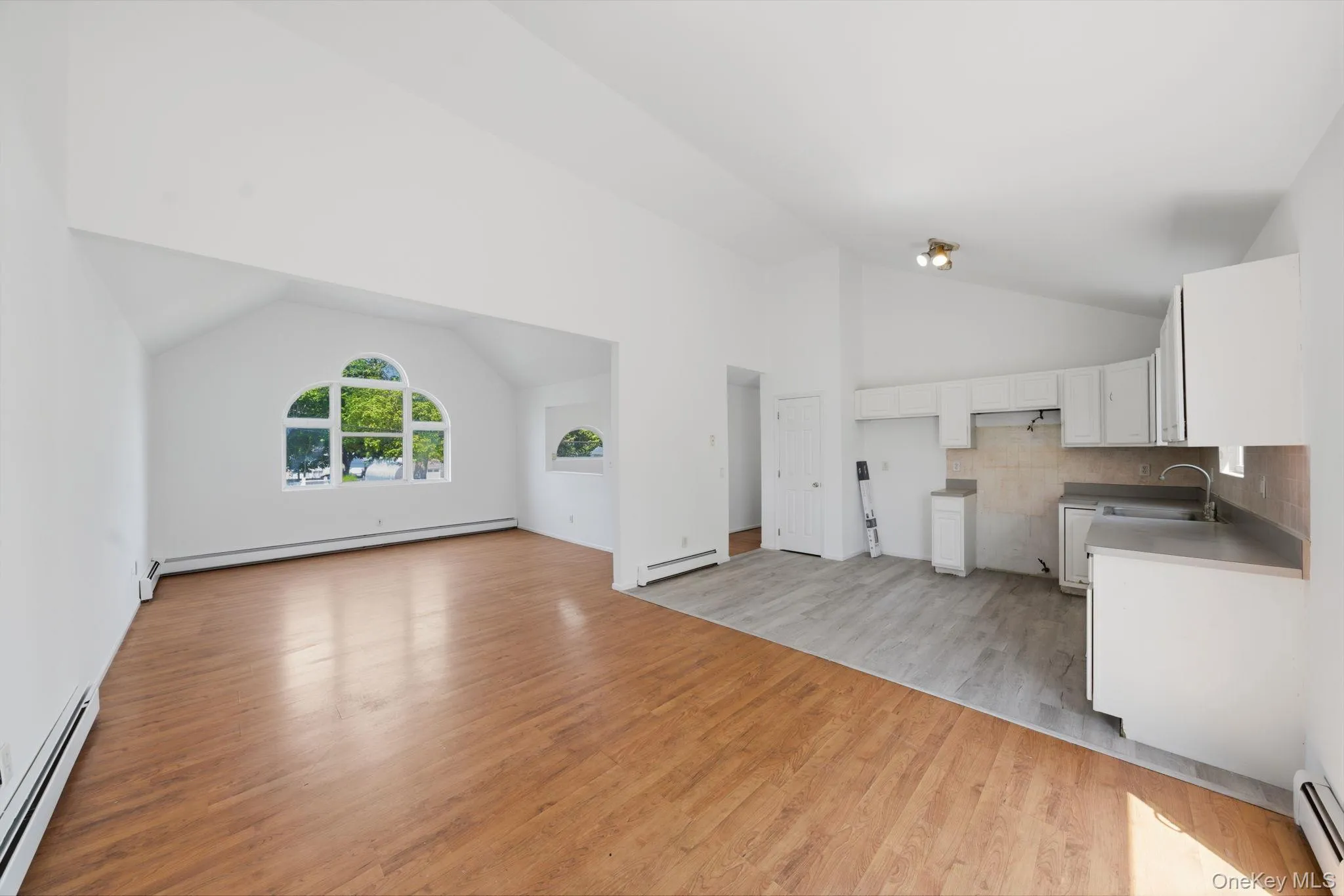 57 Woodycrest Drive, Brookhaven, NY, 4 Bedrooms Bedrooms, 8 Rooms Rooms,3 BathroomsBathrooms,Residential,For Rent,Woodycrest,0,1004026 57 Woodycrest Drive, Brookhaven, NY, 4 Bedrooms Bedrooms, 8 Rooms Rooms,3 BathroomsBathrooms,Residential,For Rent,Woodycrest,0,1004026