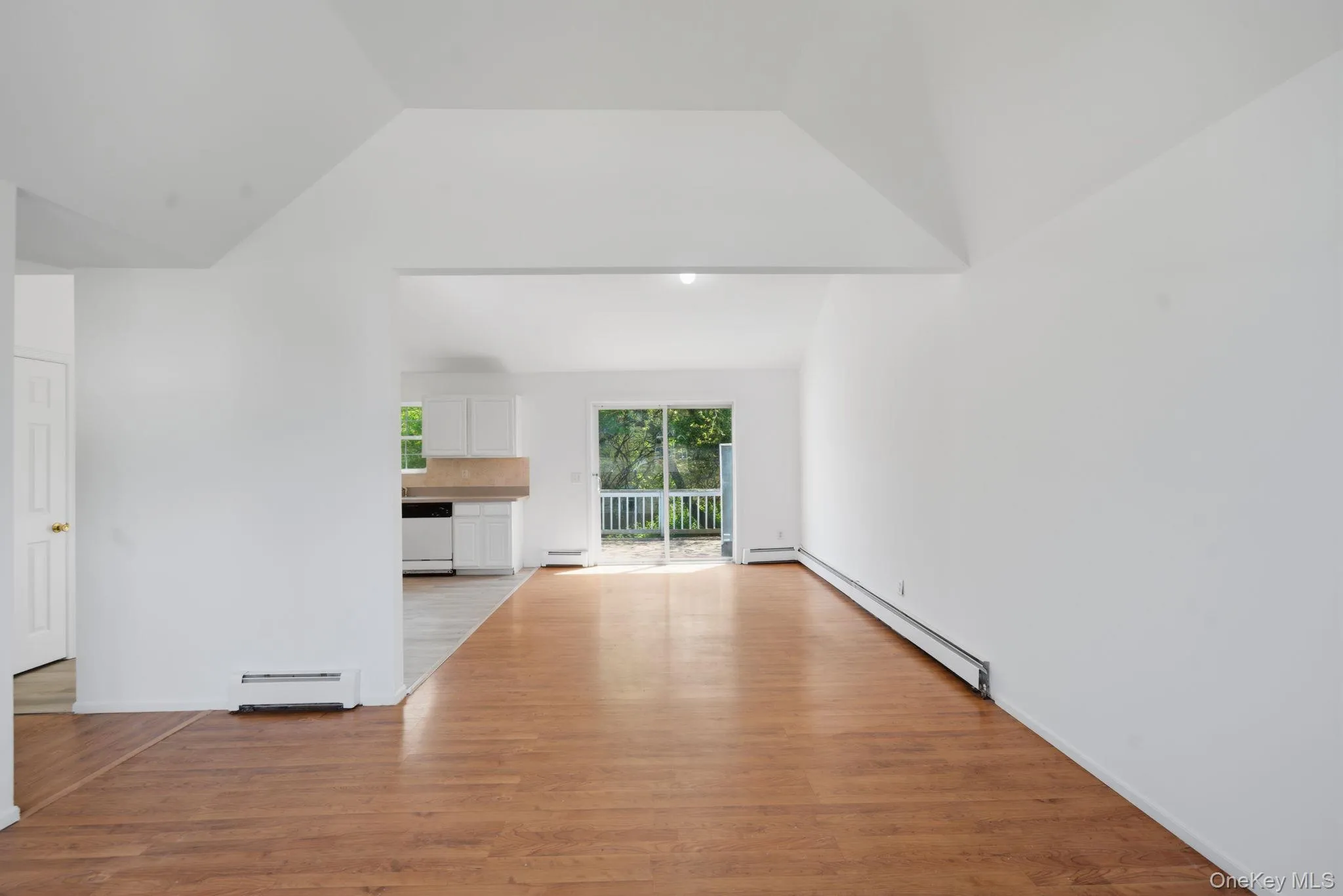 57 Woodycrest Drive, Brookhaven, NY, 4 Bedrooms Bedrooms, 8 Rooms Rooms,3 BathroomsBathrooms,Residential,For Rent,Woodycrest,0,1004026 57 Woodycrest Drive, Brookhaven, NY, 4 Bedrooms Bedrooms, 8 Rooms Rooms,3 BathroomsBathrooms,Residential,For Rent,Woodycrest,0,1004026