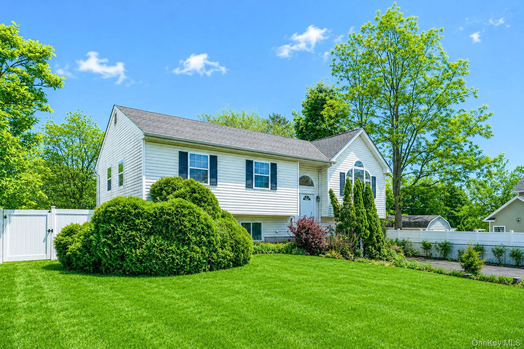 57 Woodycrest Drive, Brookhaven, NY, 4 Bedrooms Bedrooms, 8 Rooms Rooms,3 BathroomsBathrooms,Residential,For Rent,Woodycrest,0,1004026 57 Woodycrest Drive, Brookhaven, NY, 4 Bedrooms Bedrooms, 8 Rooms Rooms,3 BathroomsBathrooms,Residential,For Rent,Woodycrest,0,1004026