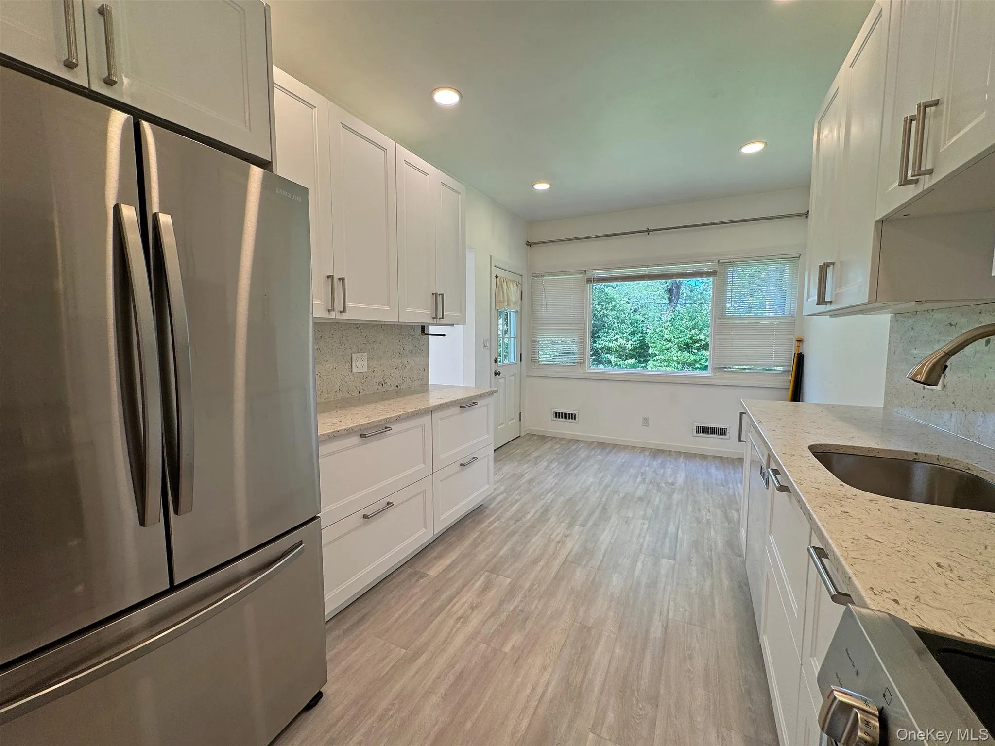 3 Stonewall Lane, Mamaroneck, NY, 4 Bedrooms Bedrooms, 7 Rooms Rooms,3 BathroomsBathrooms,Residential Lease,For Rent,Stonewall,0,1004028 3 Stonewall Lane, Mamaroneck, NY, 4 Bedrooms Bedrooms, 7 Rooms Rooms,3 BathroomsBathrooms,Residential Lease,For Rent,Stonewall,0,1004028