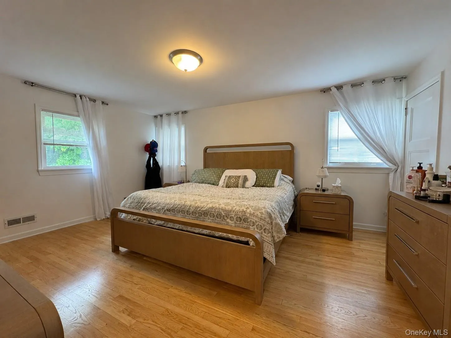 3 Stonewall Lane, Mamaroneck, NY, 4 Bedrooms Bedrooms, 7 Rooms Rooms,3 BathroomsBathrooms,Residential Lease,For Rent,Stonewall,0,1004028 3 Stonewall Lane, Mamaroneck, NY, 4 Bedrooms Bedrooms, 7 Rooms Rooms,3 BathroomsBathrooms,Residential Lease,For Rent,Stonewall,0,1004028