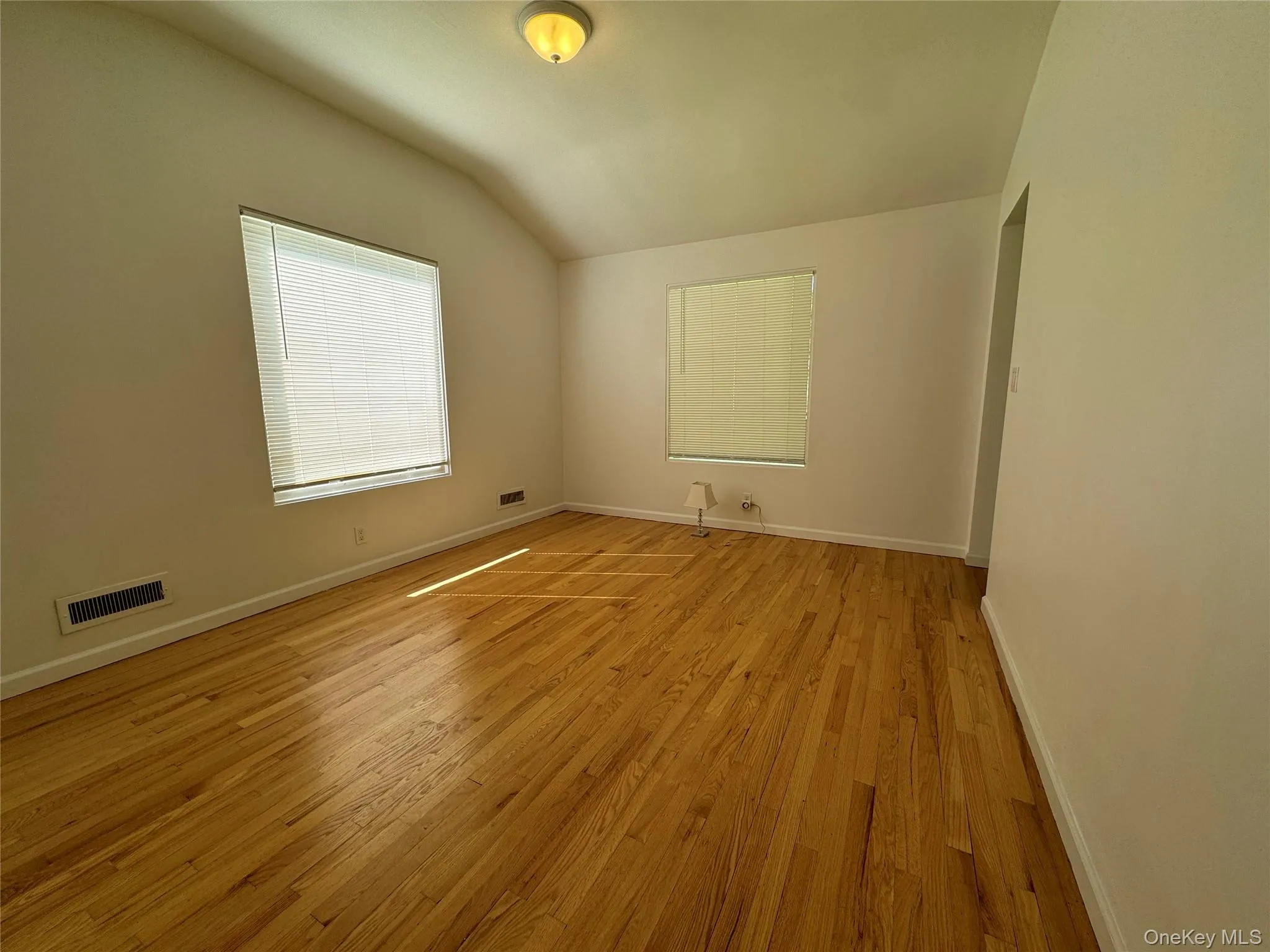 3 Stonewall Lane, Mamaroneck, NY, 4 Bedrooms Bedrooms, 7 Rooms Rooms,3 BathroomsBathrooms,Residential Lease,For Rent,Stonewall,0,1004028 3 Stonewall Lane, Mamaroneck, NY, 4 Bedrooms Bedrooms, 7 Rooms Rooms,3 BathroomsBathrooms,Residential Lease,For Rent,Stonewall,0,1004028