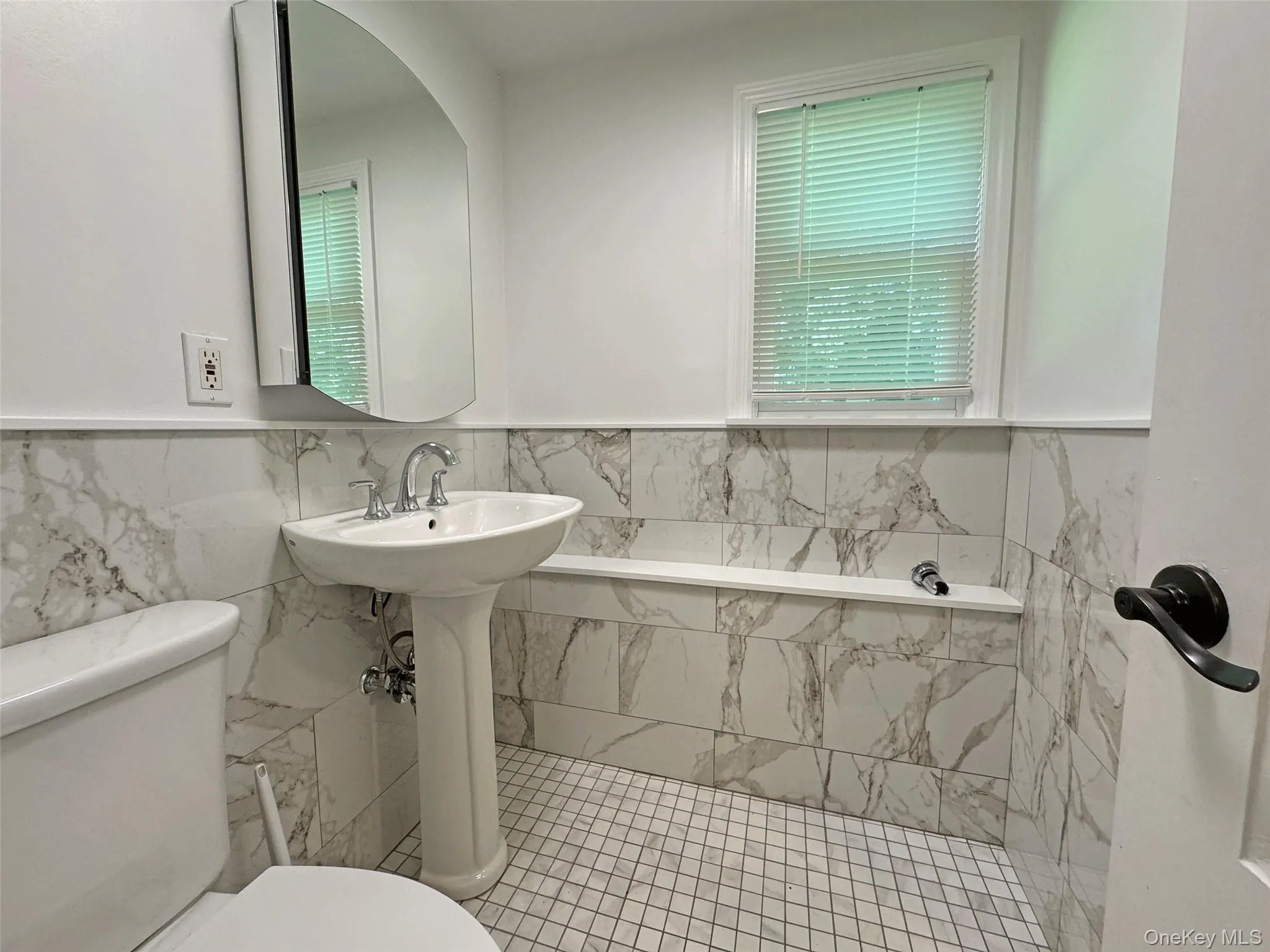 3 Stonewall Lane, Mamaroneck, NY, 4 Bedrooms Bedrooms, 7 Rooms Rooms,3 BathroomsBathrooms,Residential Lease,For Rent,Stonewall,0,1004028 3 Stonewall Lane, Mamaroneck, NY, 4 Bedrooms Bedrooms, 7 Rooms Rooms,3 BathroomsBathrooms,Residential Lease,For Rent,Stonewall,0,1004028