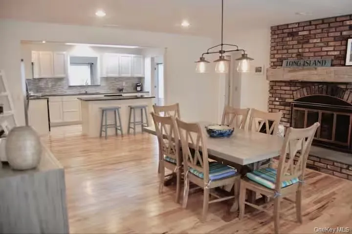440 Longview Lane, Southold, NY, 3 Bedrooms Bedrooms, 5 Rooms Rooms,2 BathroomsBathrooms,Residential Lease,For Rent,Longview,0,1004029 440 Longview Lane, Southold, NY, 3 Bedrooms Bedrooms, 5 Rooms Rooms,2 BathroomsBathrooms,Residential Lease,For Rent,Longview,0,1004029