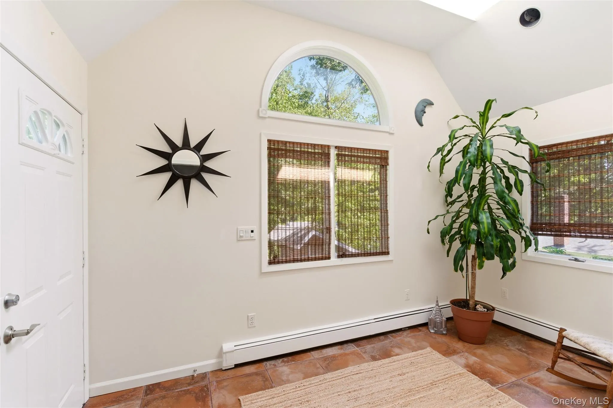 47 Oakdale Drive, Huntington, NY, 3 Bedrooms Bedrooms, 7 Rooms Rooms,1 BathroomBathrooms,Residential,For Rent,Oakdale,0,1004030 47 Oakdale Drive, Huntington, NY, 3 Bedrooms Bedrooms, 7 Rooms Rooms,1 BathroomBathrooms,Residential,For Rent,Oakdale,0,1004030