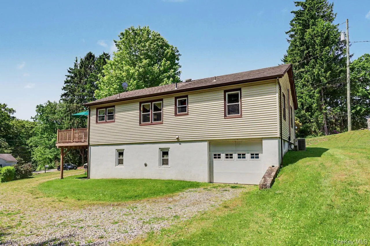 22 Manor Way, Southeast, NY, 2 Bedrooms Bedrooms, 5 Rooms Rooms,1 BathroomBathrooms,Residential,For Rent,Manor,0,1004031 22 Manor Way, Southeast, NY, 2 Bedrooms Bedrooms, 5 Rooms Rooms,1 BathroomBathrooms,Residential,For Rent,Manor,0,1004031